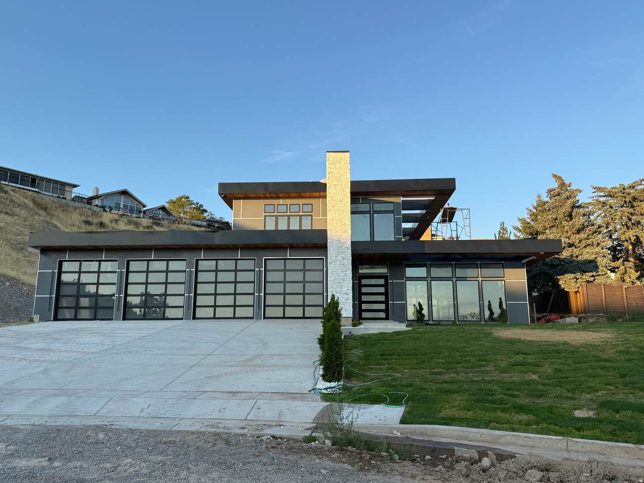 422 Castor Ln - Photo 1