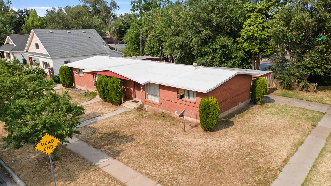 705 Ogden Ave - Photo 1