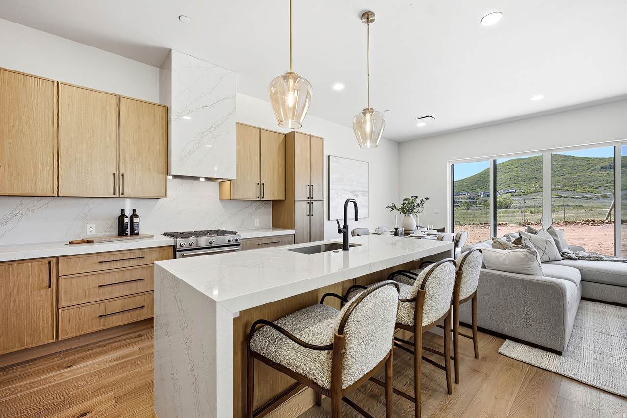 2496 Big Willow Trl - Photo 1
