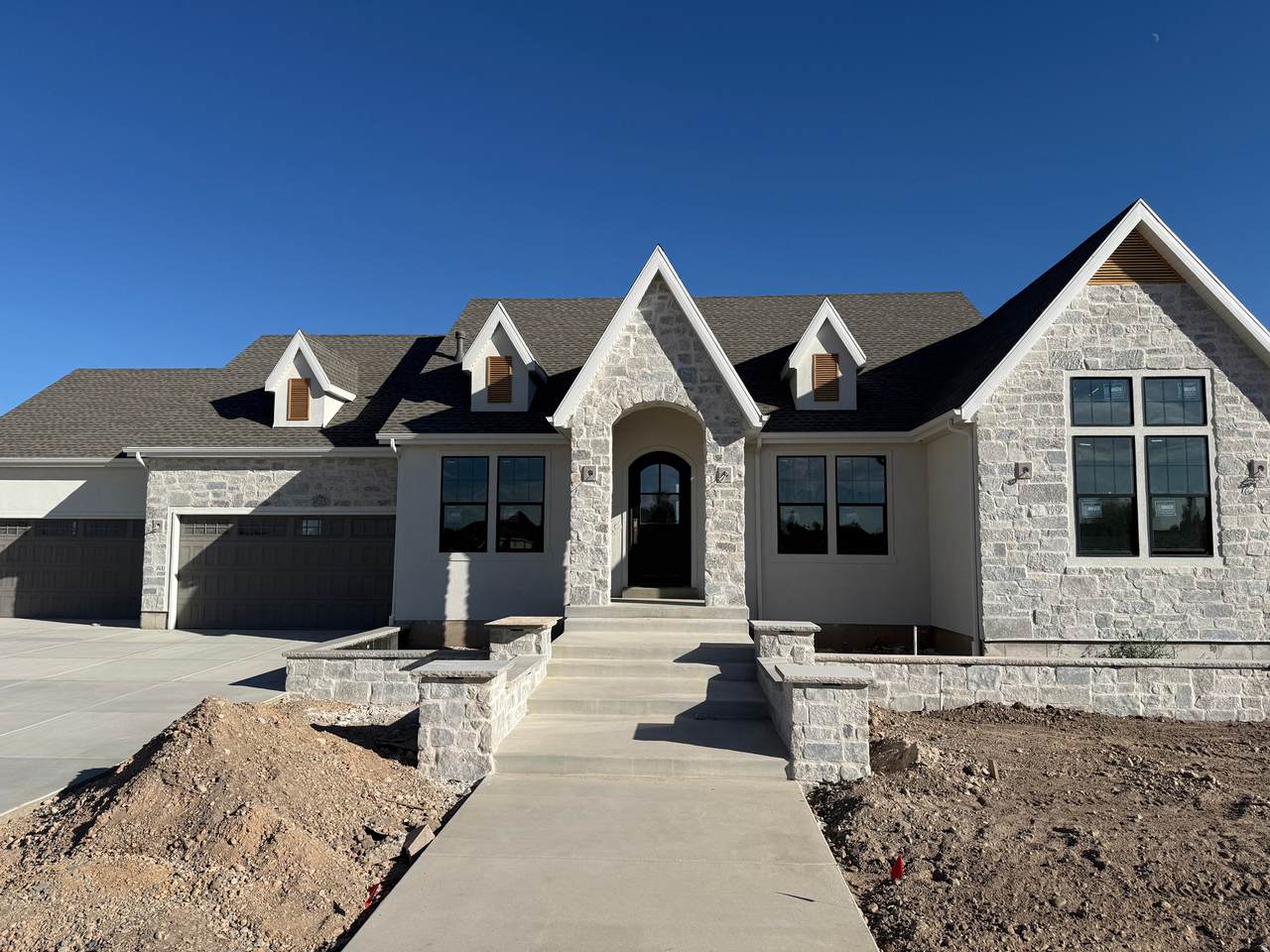 1427 Willow Brook Ln - Photo 1