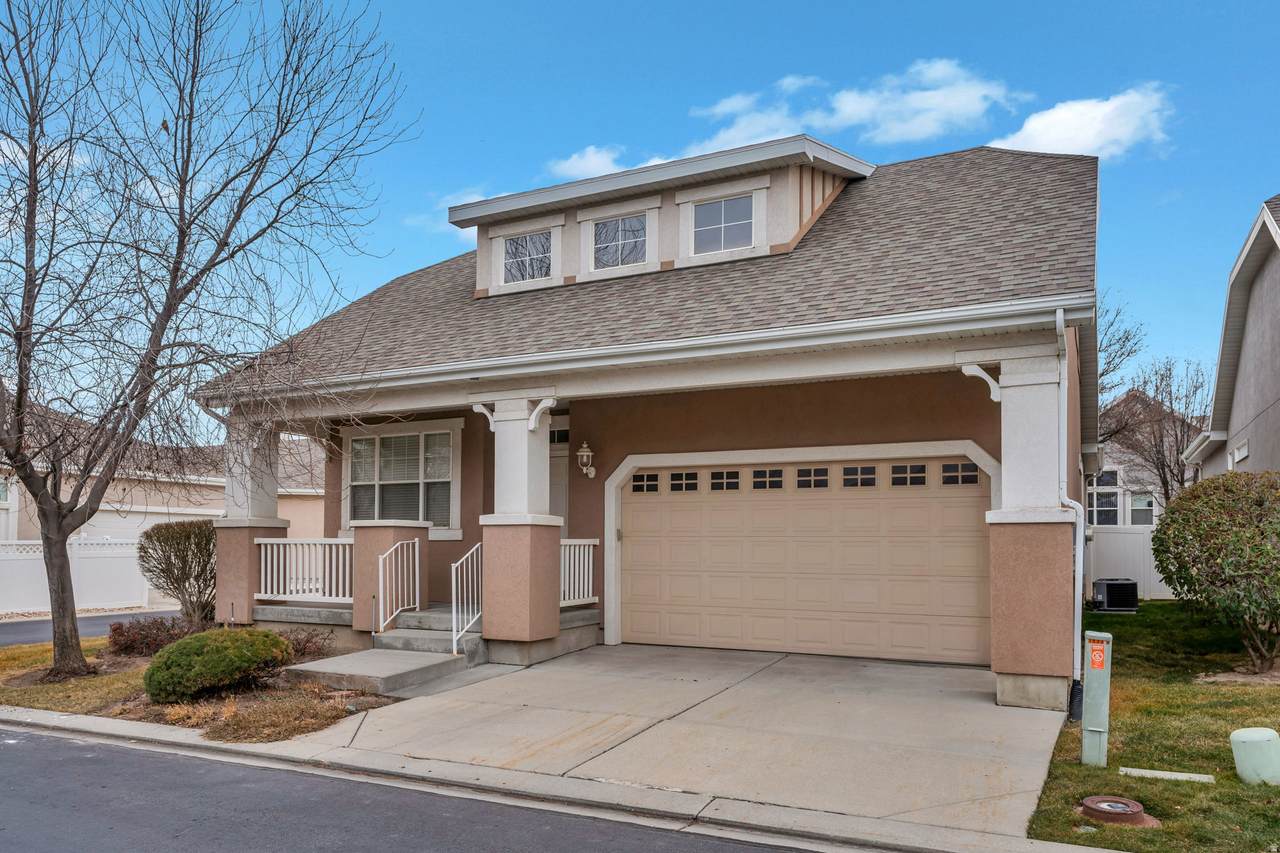 1533 Homecoming Ave - Photo 1