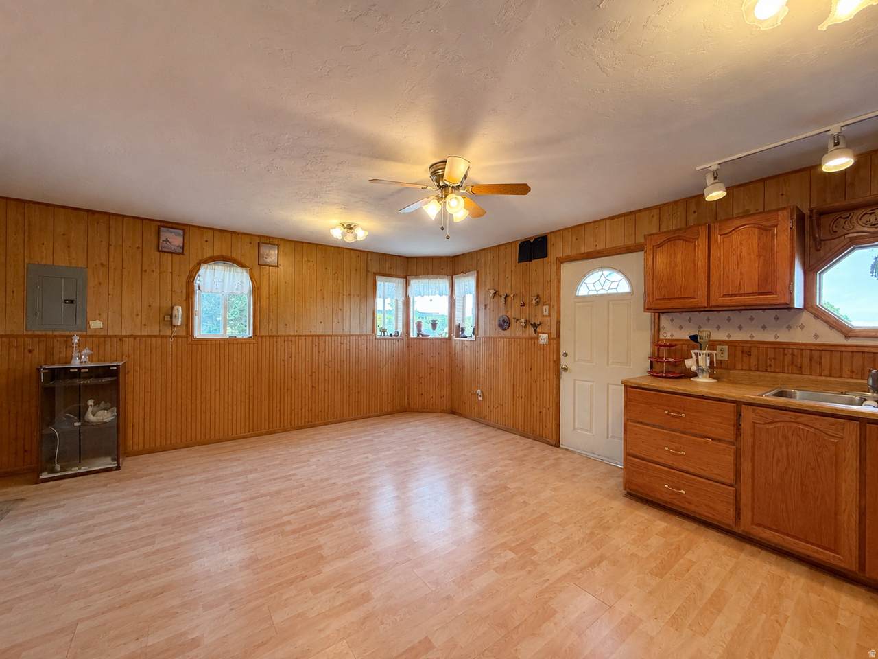 https://bt-photos.global.ssl.fastly.net/wasatch/1280_boomver_2_2174834-1.jpg