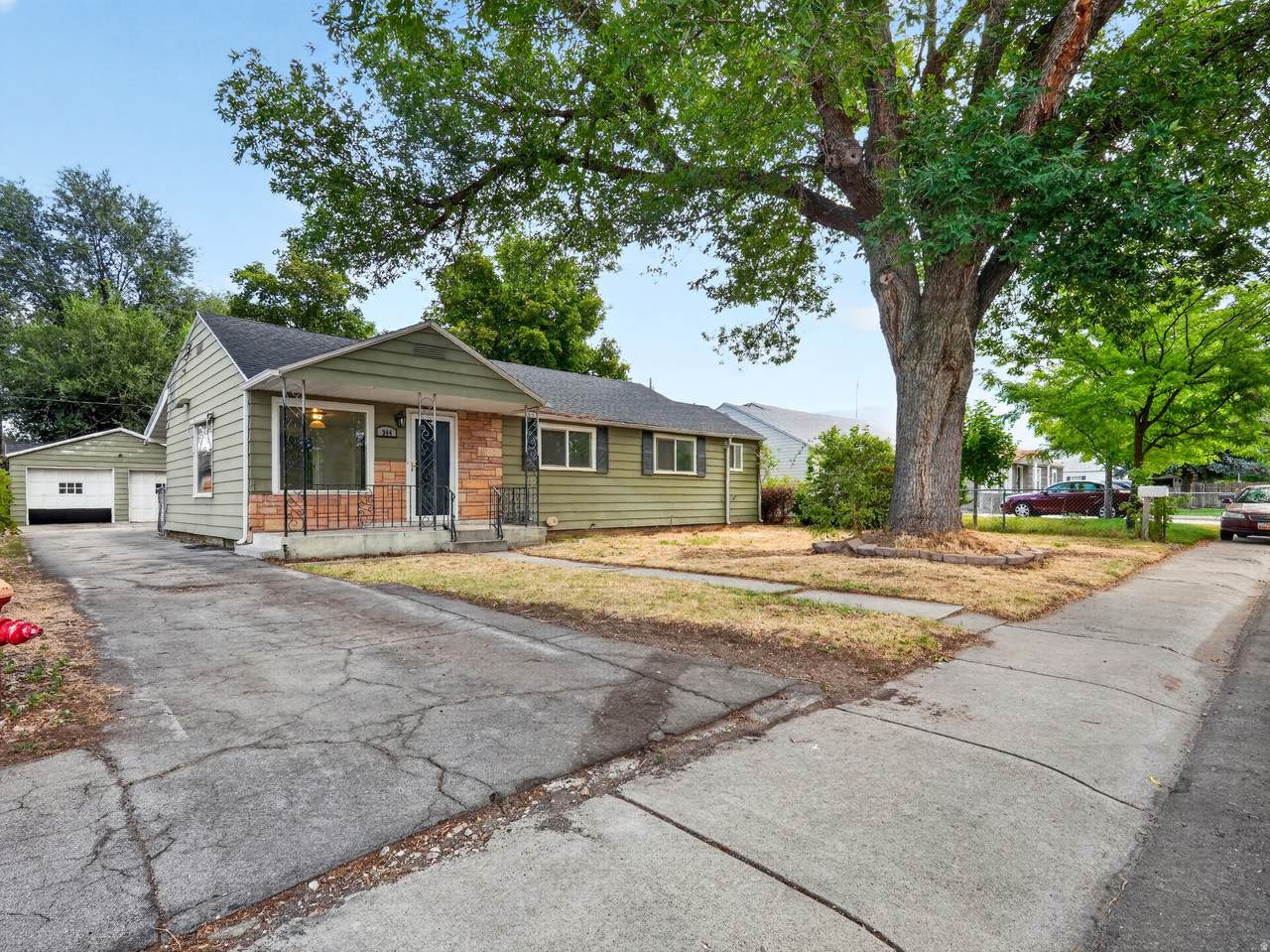 344 Liberty St - Photo 1