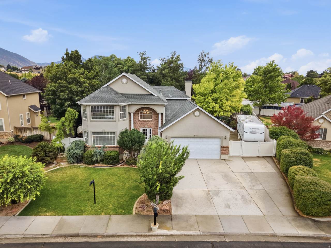 1888 Cobblestone Rd - Photo 1