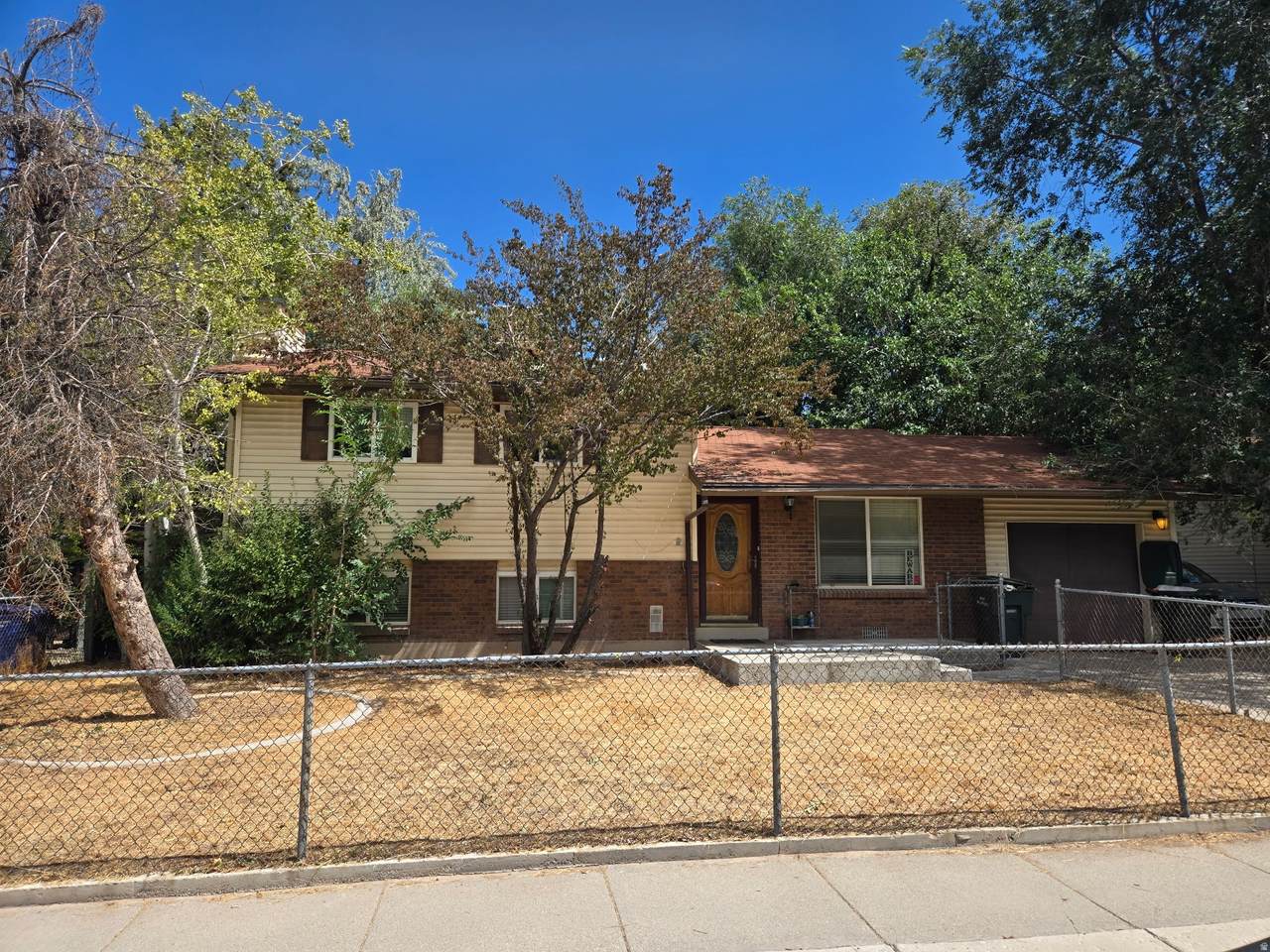 4605 Trojan Dr - Photo 1