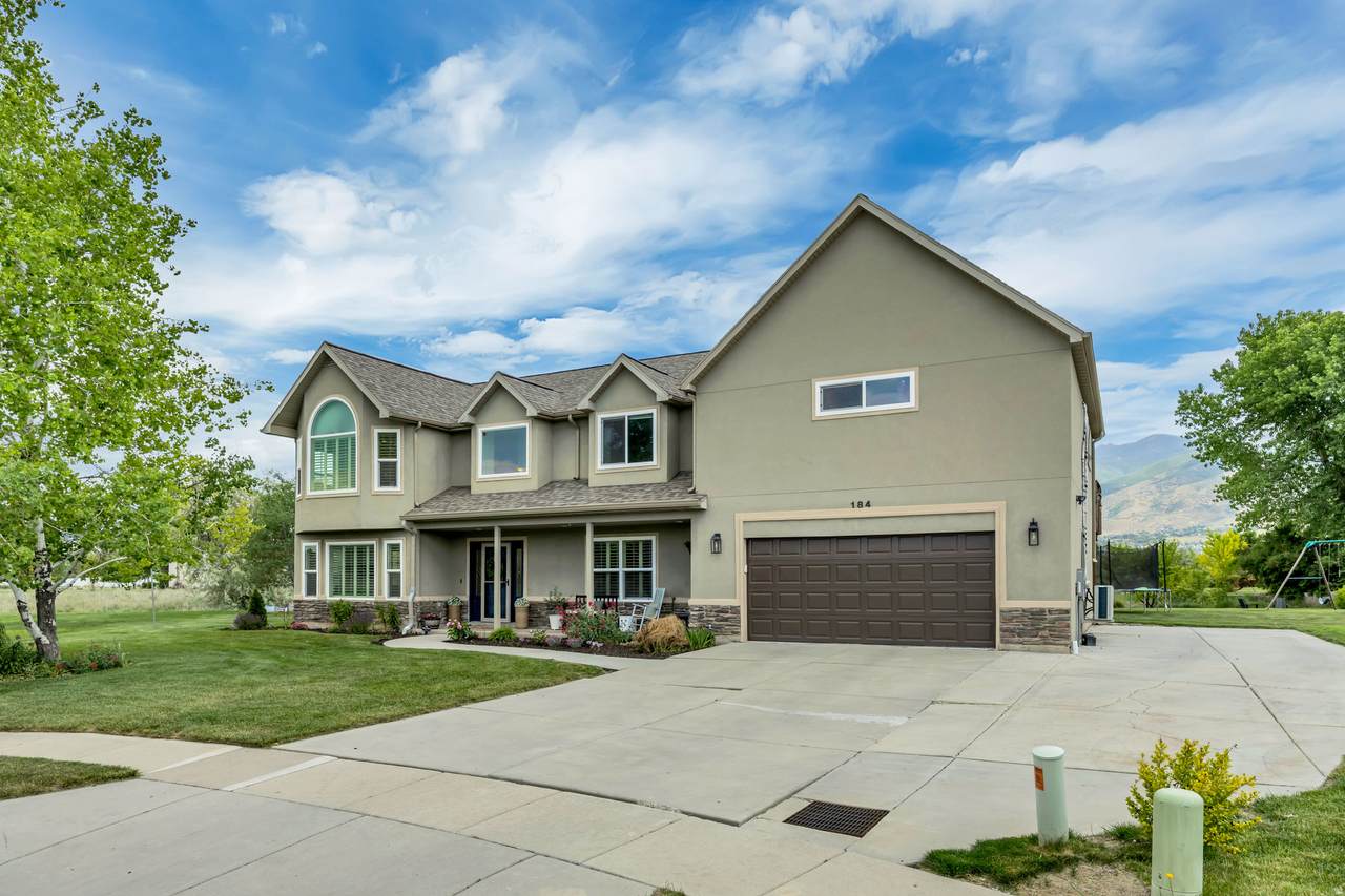 184 Farm Cv - Photo 1