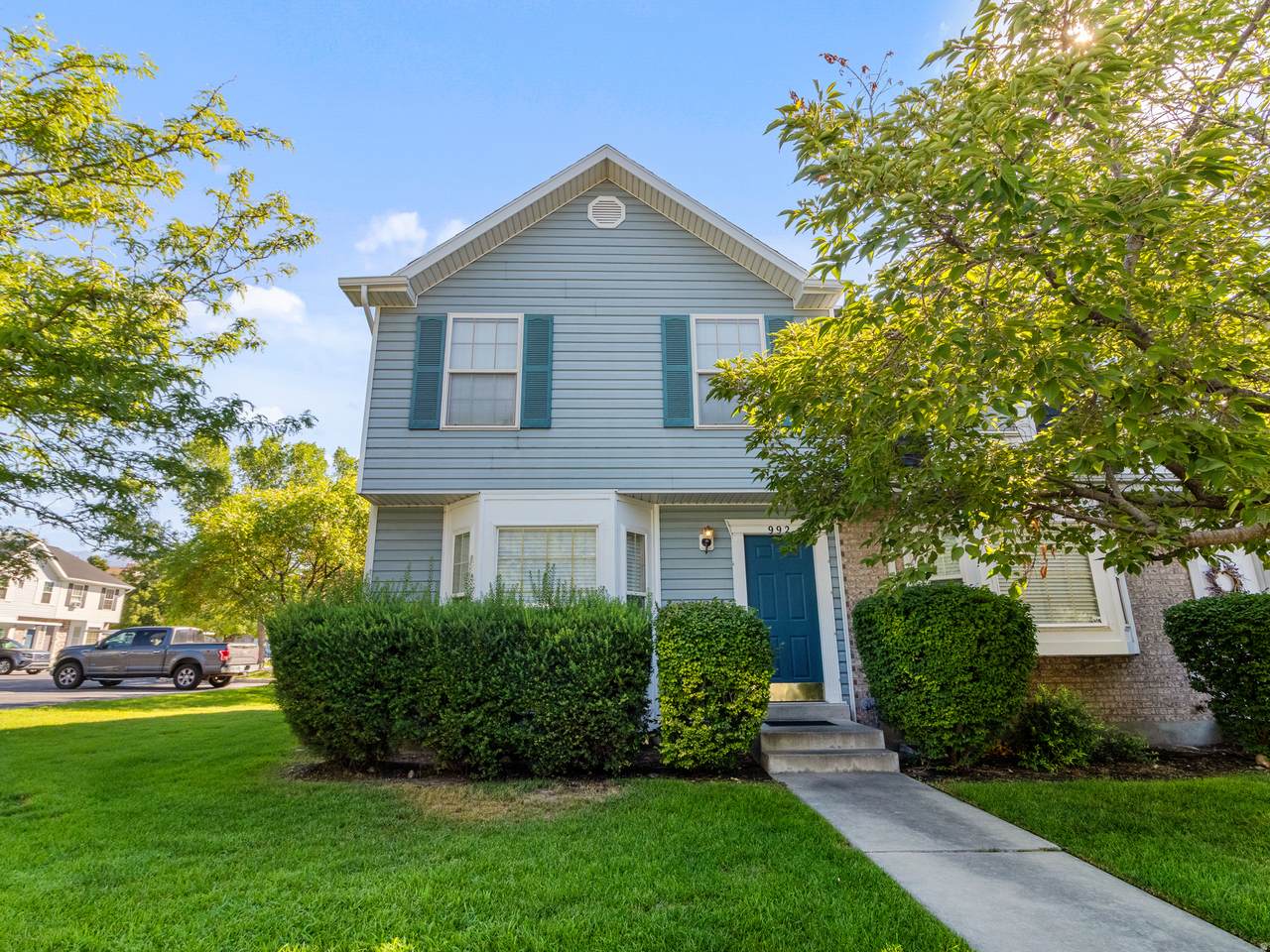 992 Independence Ave - Photo 1