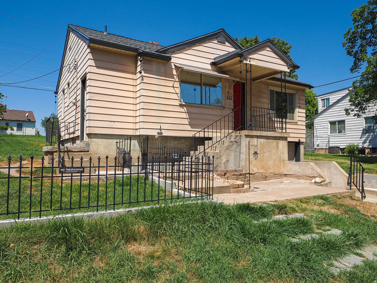 117 Country Club Dr - Photo 1