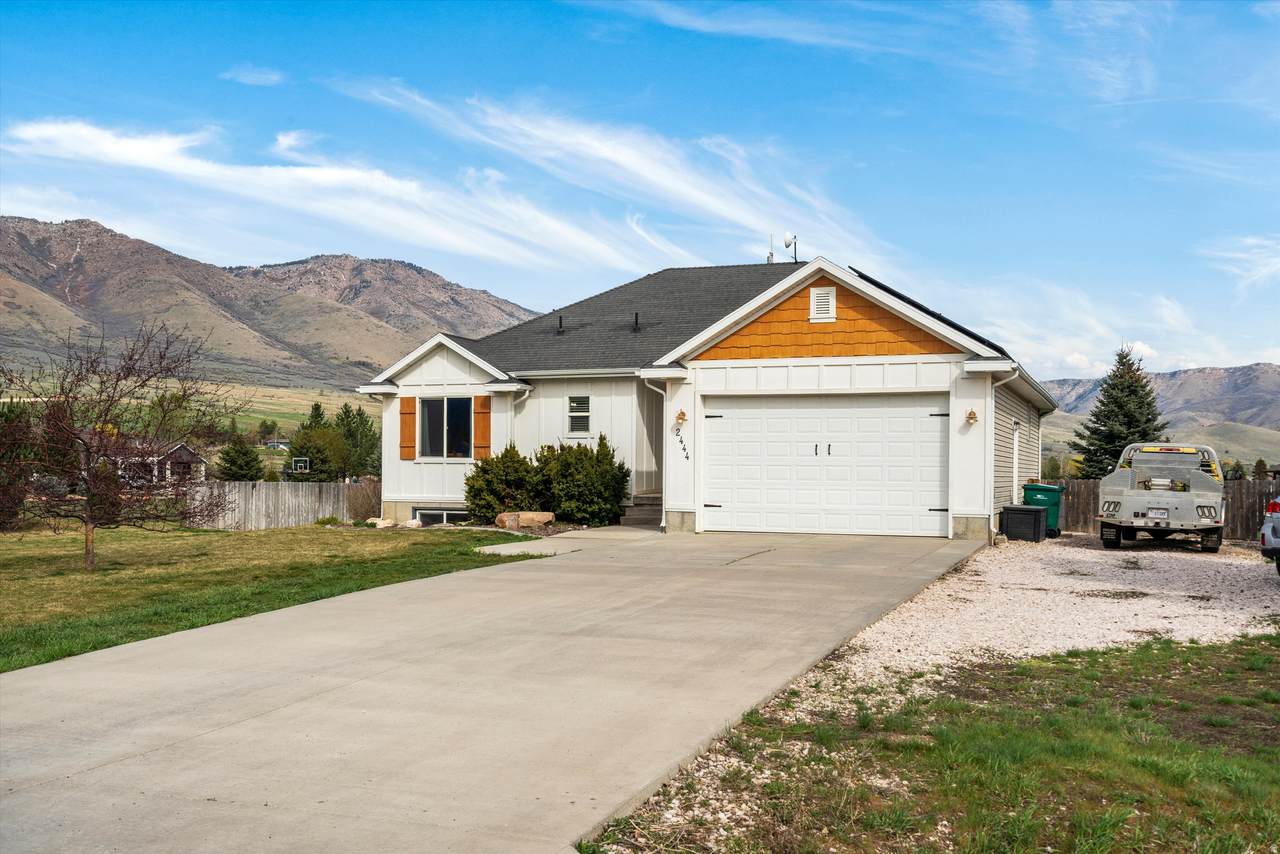 2444 Sierra Dr - Photo 1