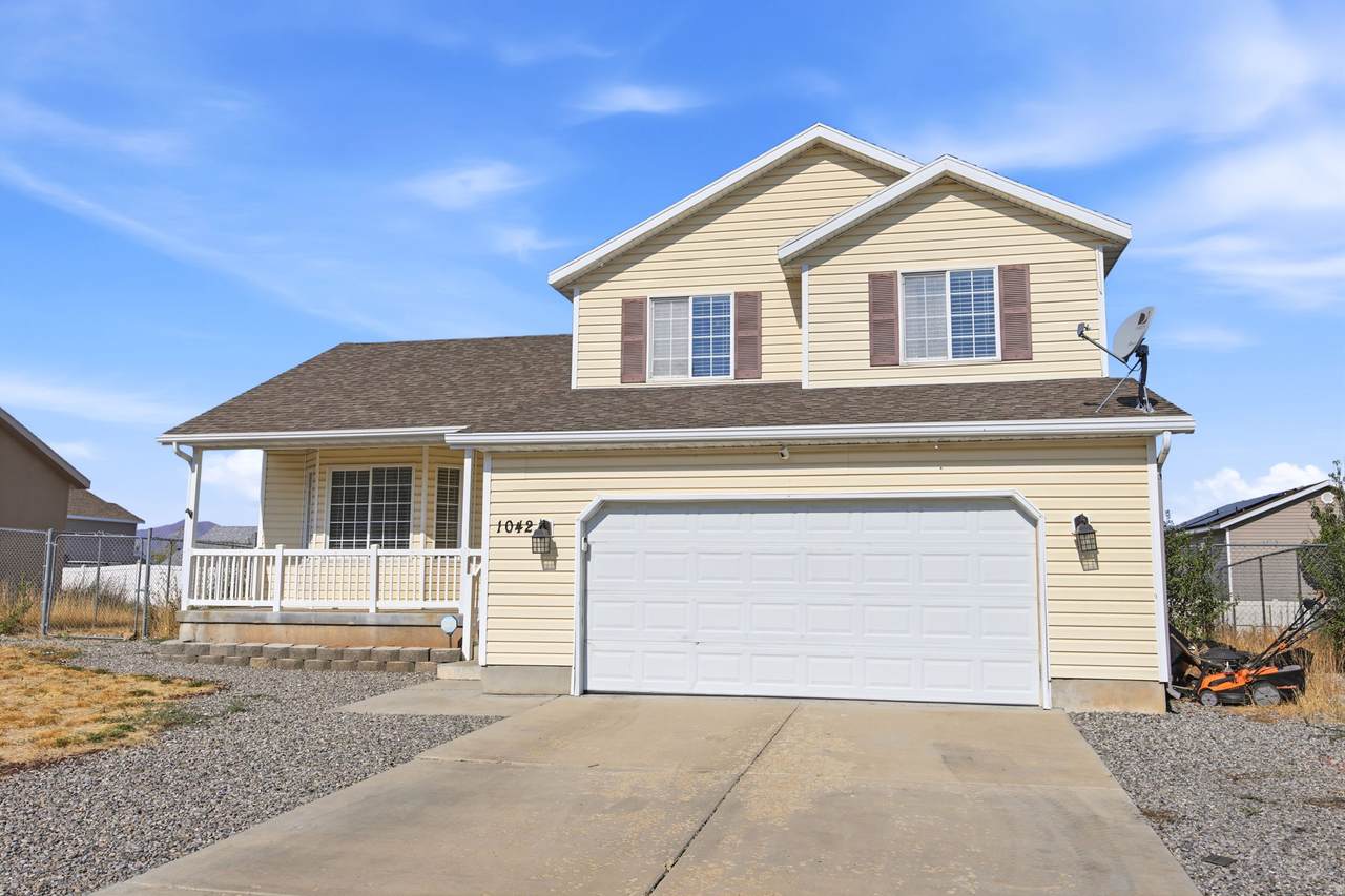 1042 970 St - Photo 1