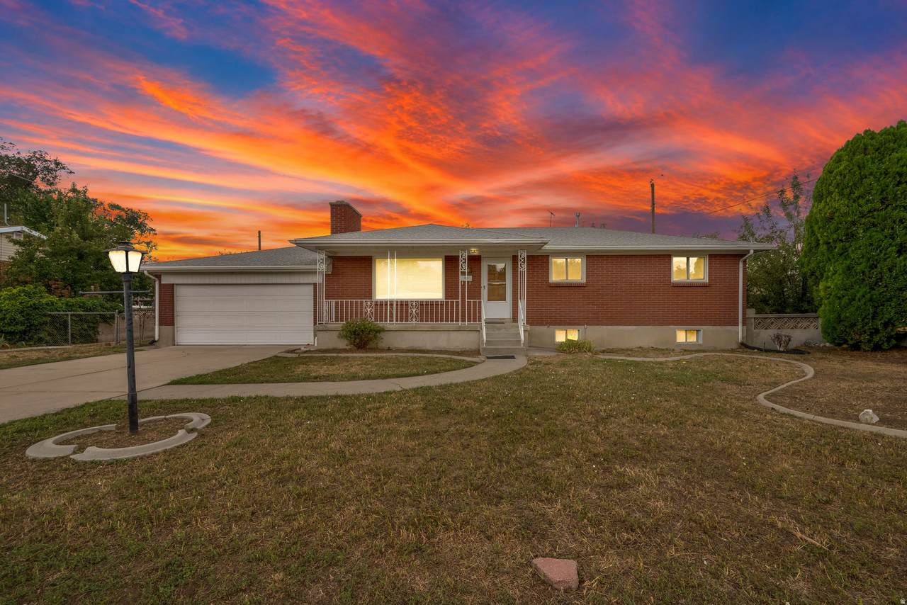 4260 Normandie Ln - Photo 1