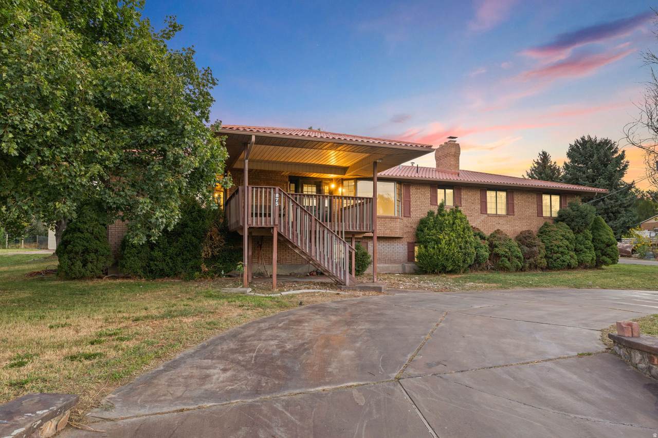 875 Cedar Hollow Rd - Photo 1
