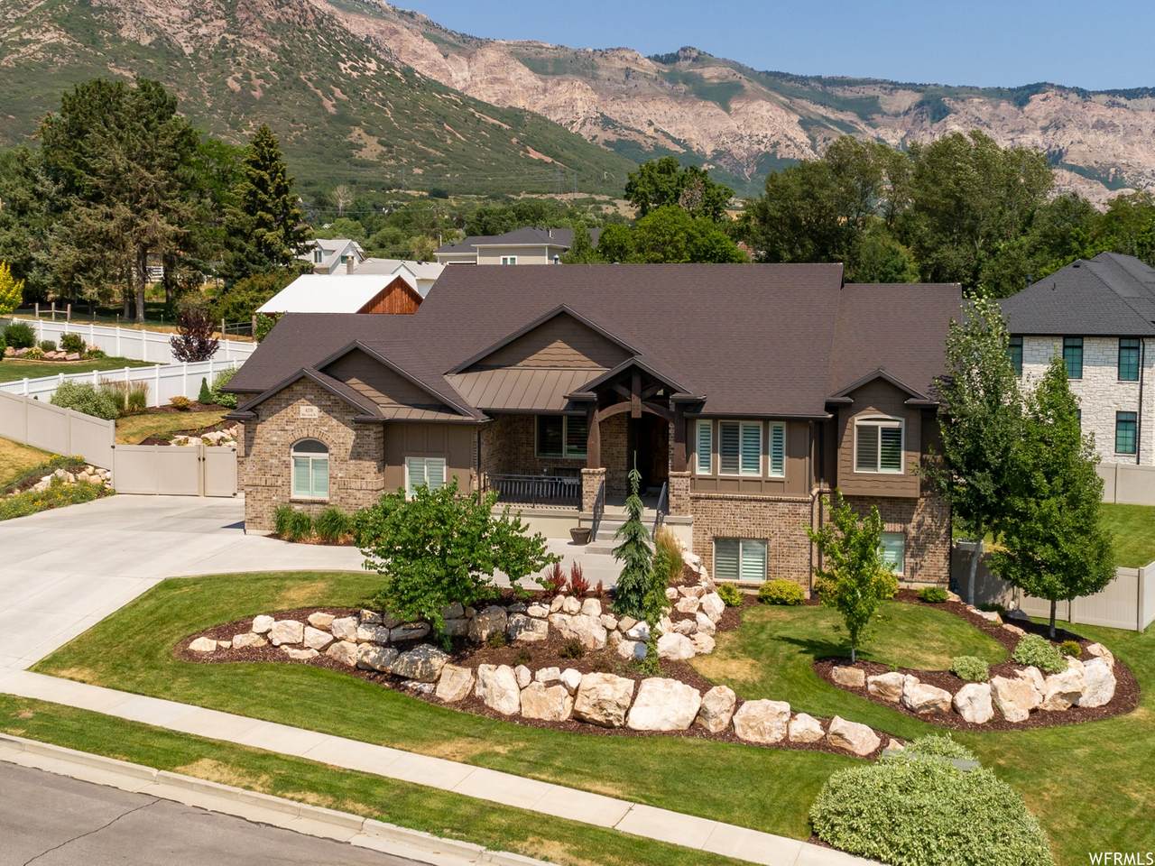 4270 Alder Creek Dr - Photo 1