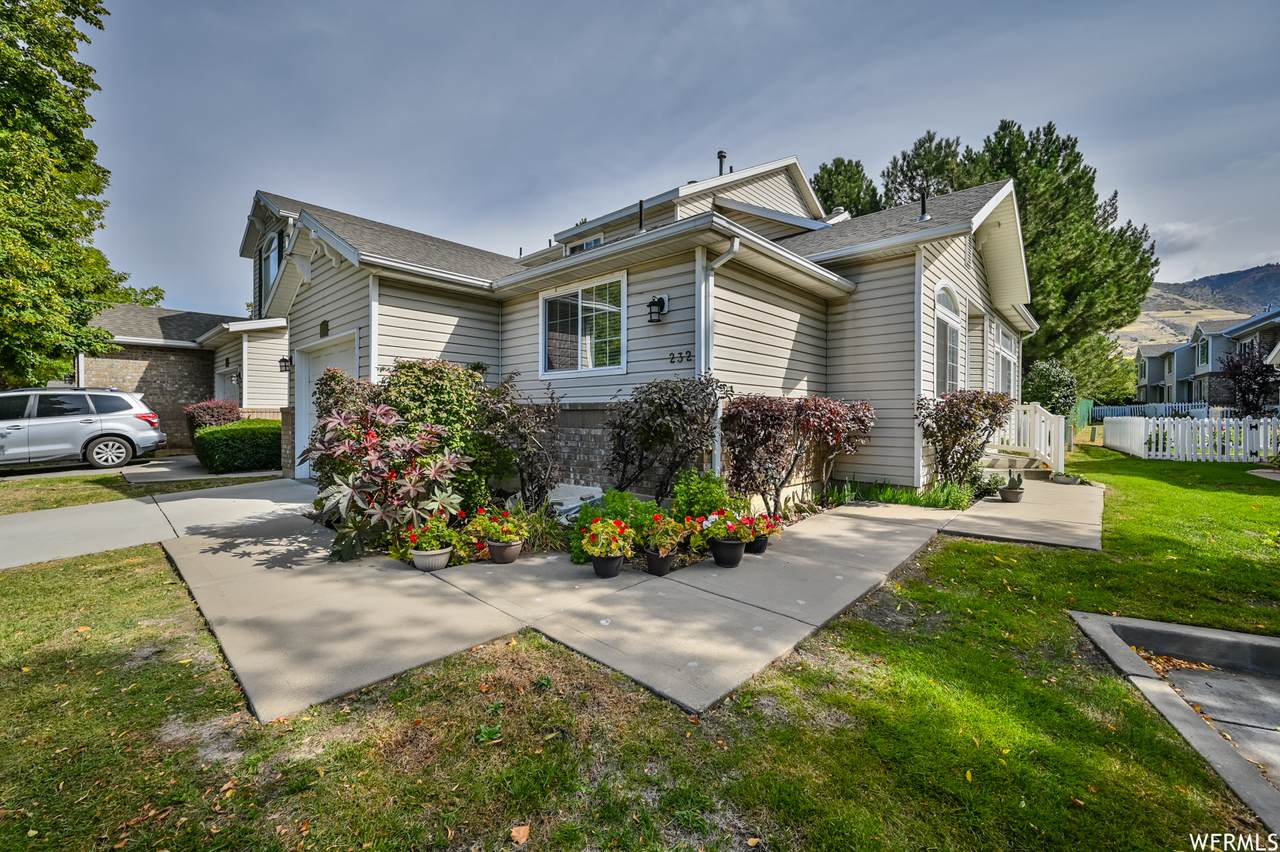 232 100 - Photo 1