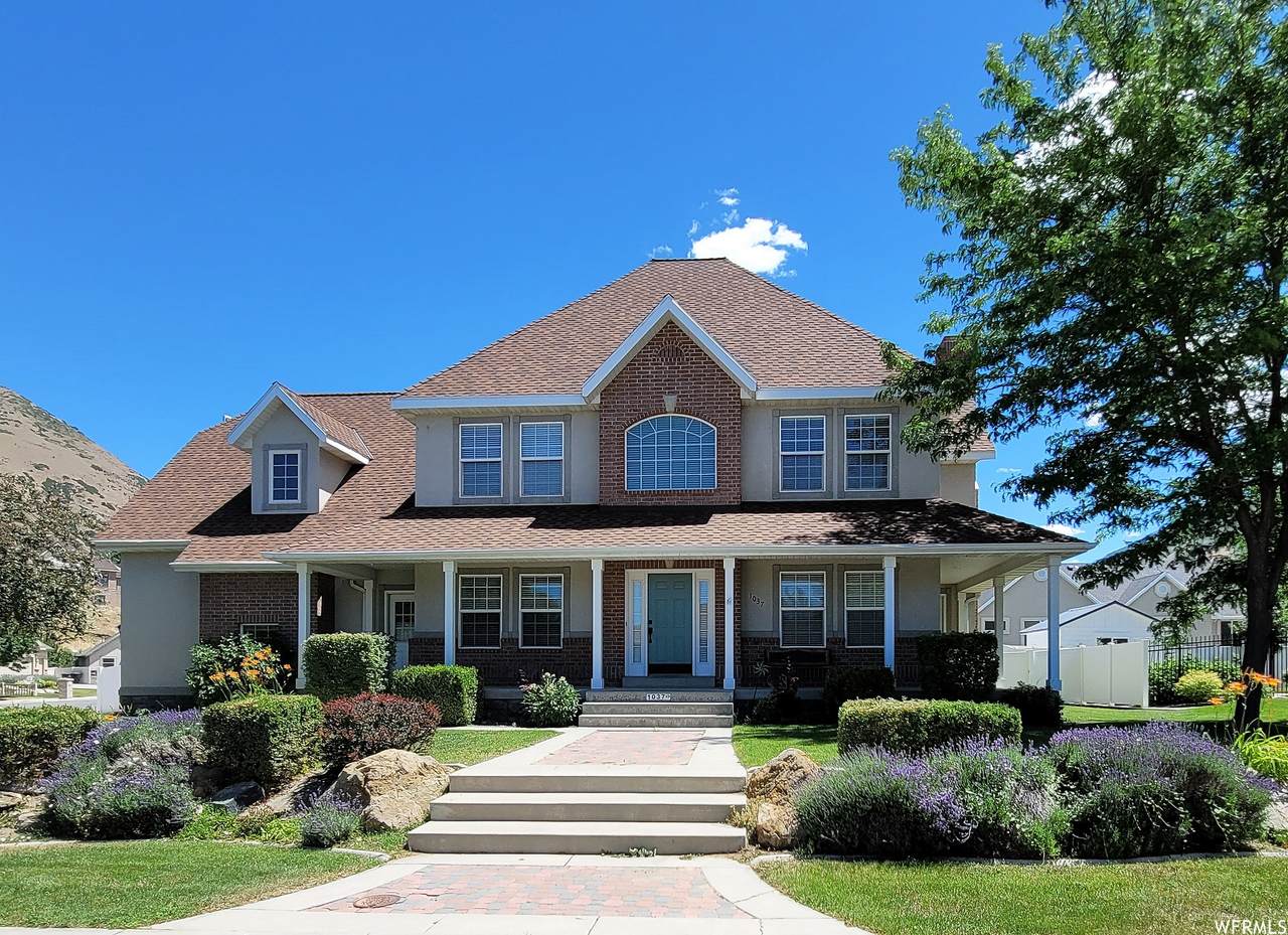 1037 Cranberry Way - Photo 1