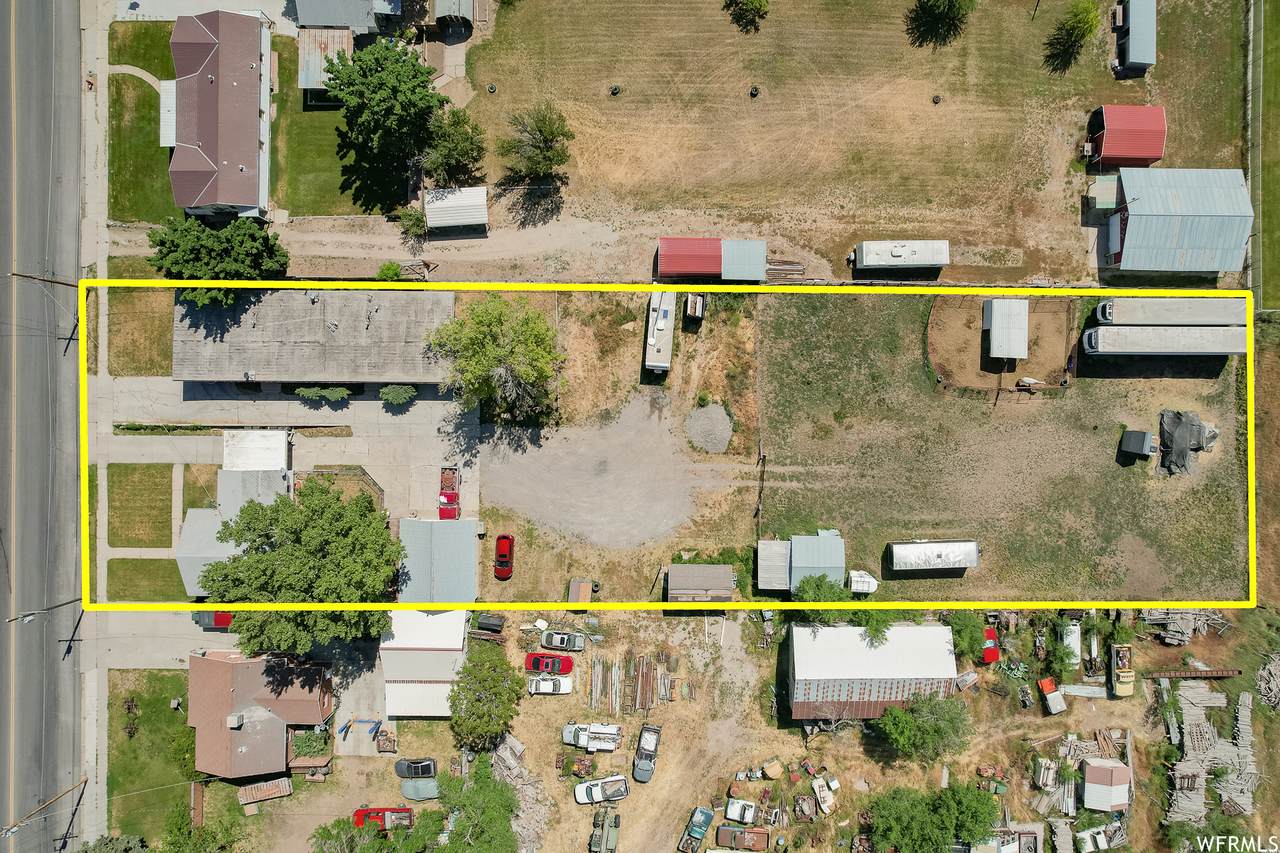 317 Utah Ave - Photo 1