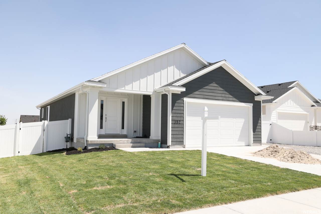 352 Destiny Way - Photo 1