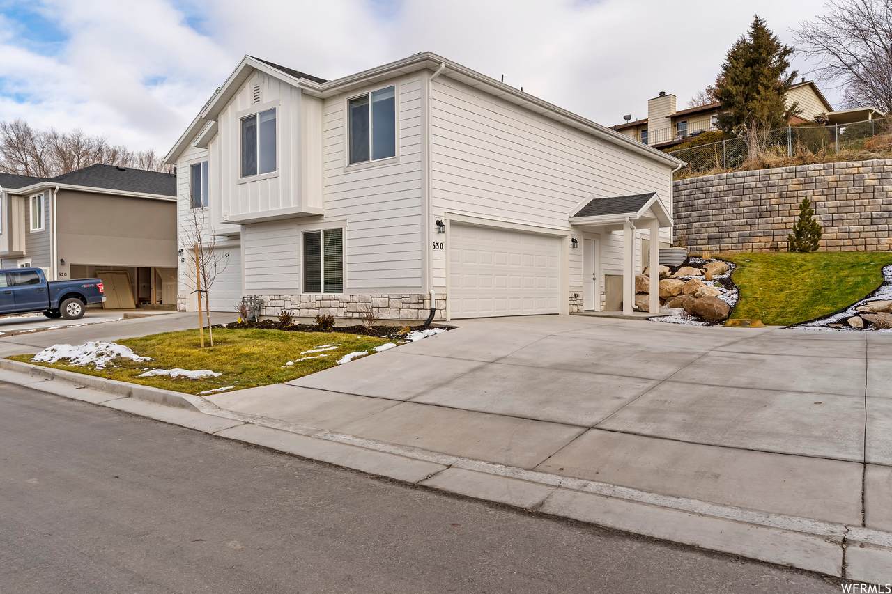 630 Plum Creek Ln - Photo 1