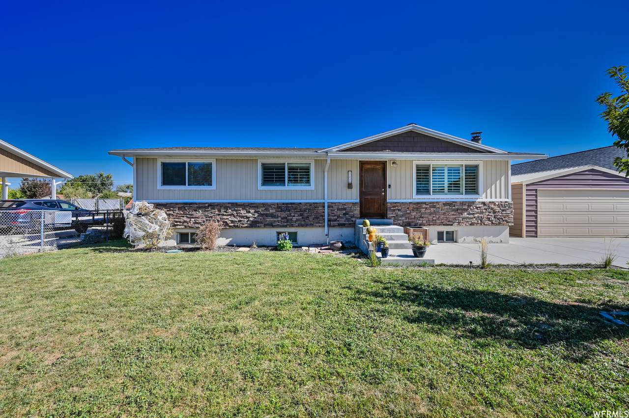 11841 2440 W - Photo 1