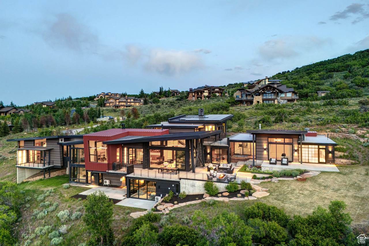 27 Normans Way - Photo 1