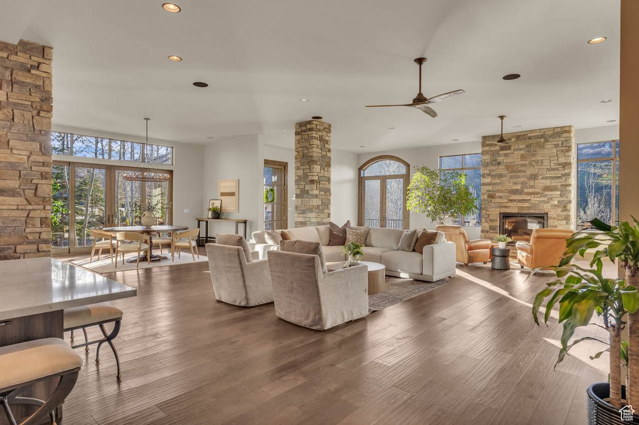 8998 Lariat Rd - Photo 1