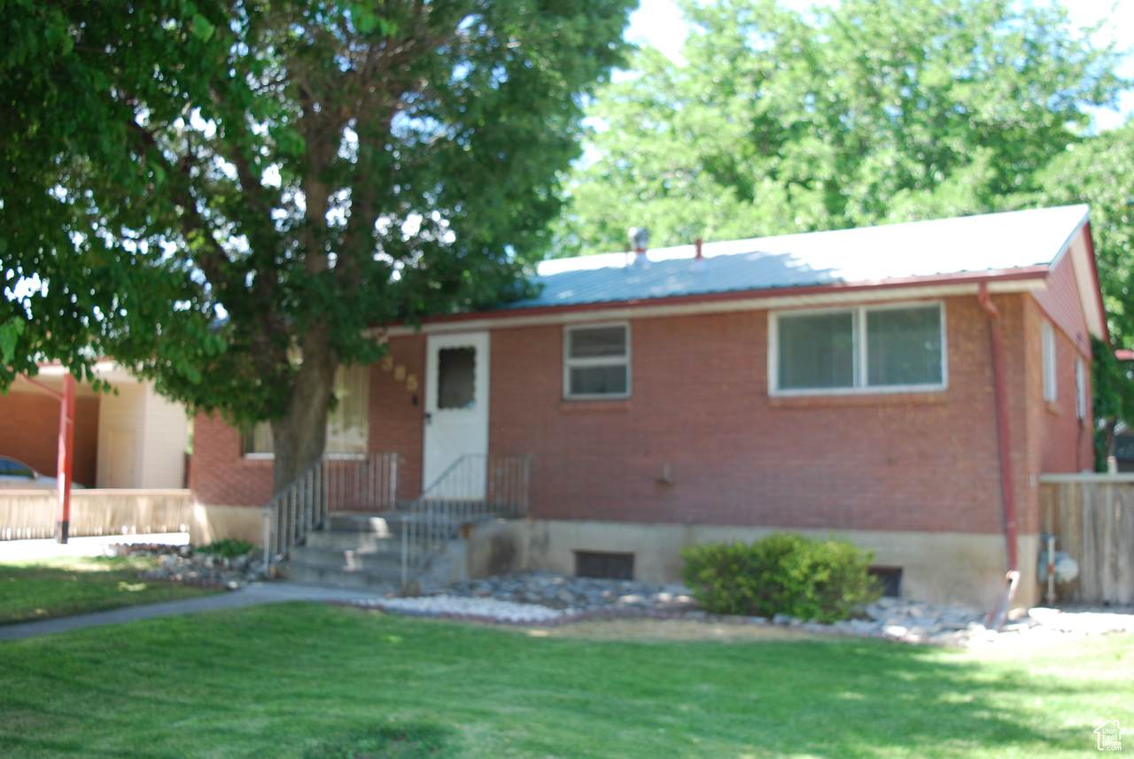 385 300 - Photo 1