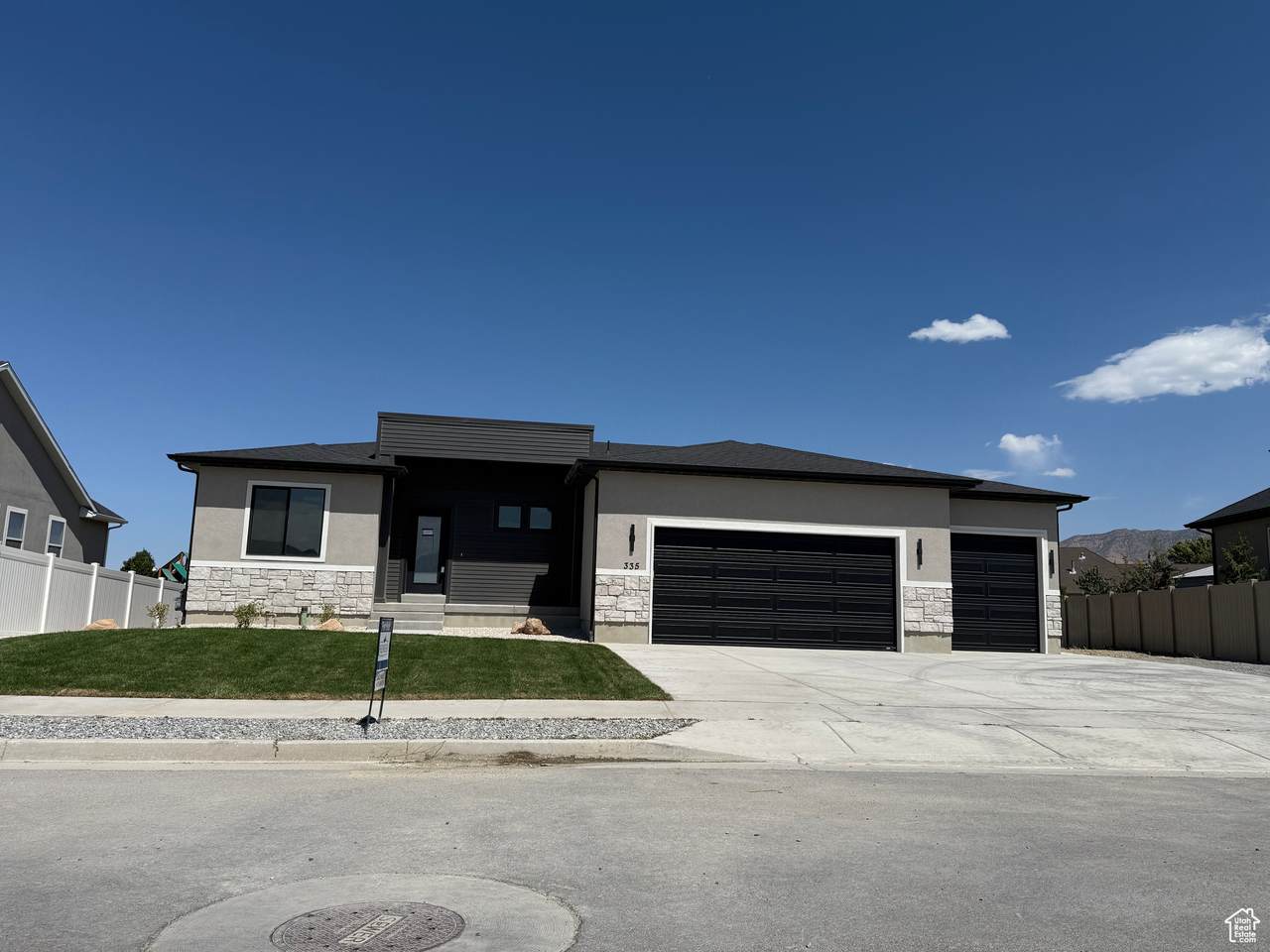 335 Ventura Blvd - Photo 1