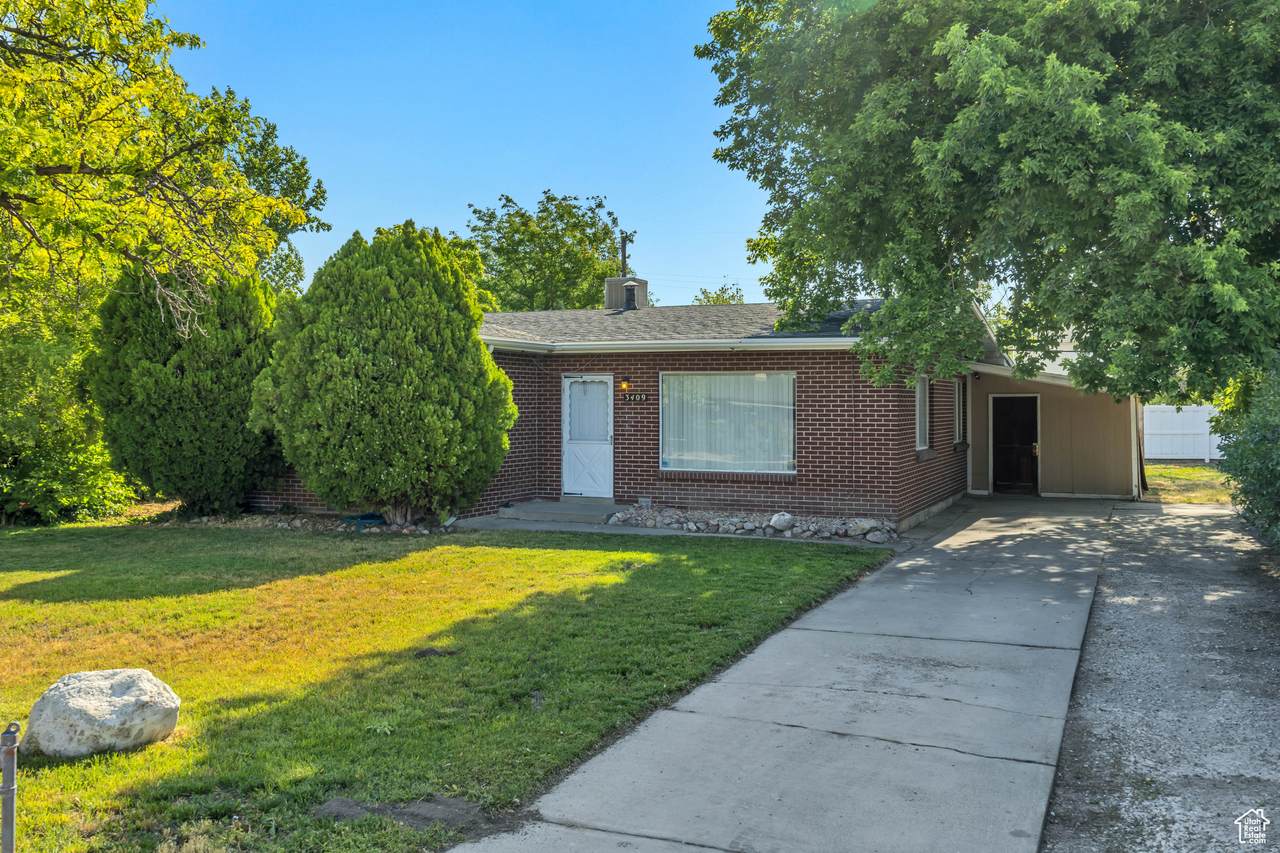 3409 Maple Way - Photo 1