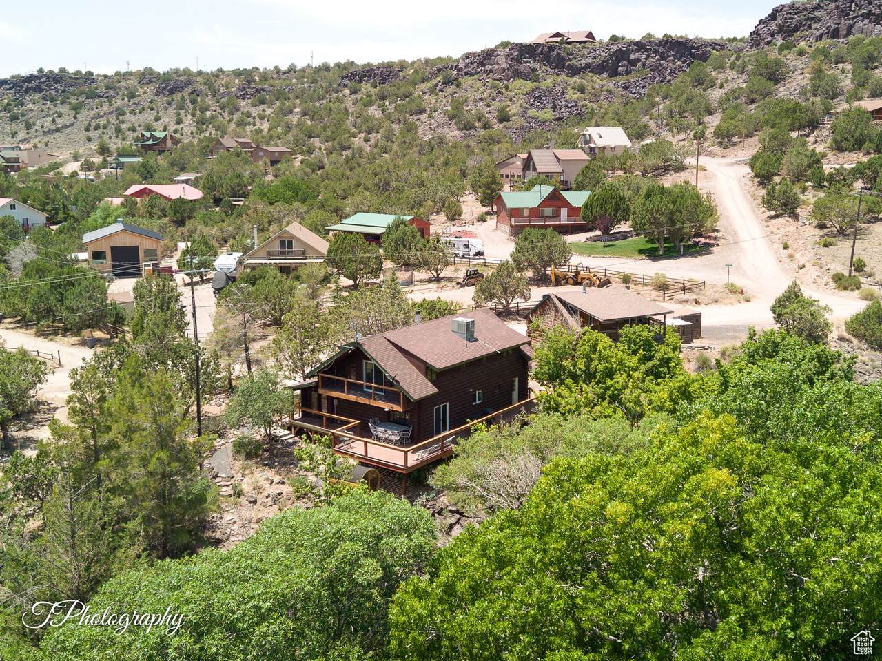 503 Cottonwood Dr - Photo 1