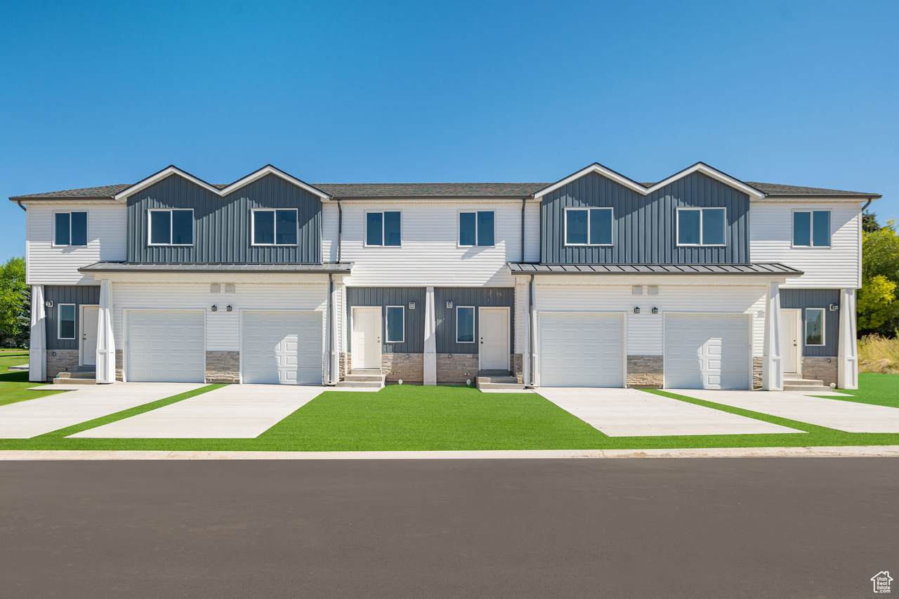 811 Highland Way - Photo 1