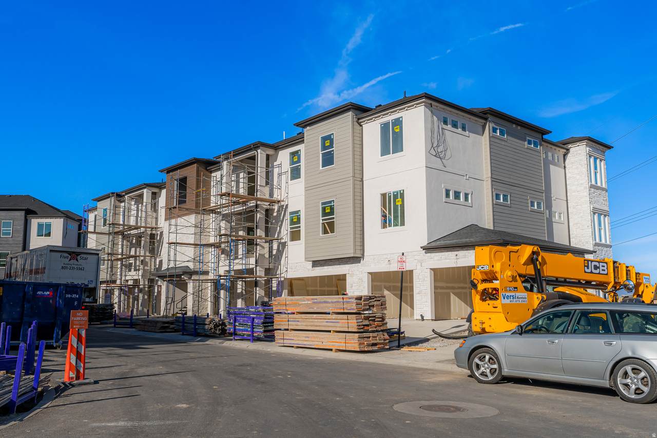 12779 Pinnacle Peak Ln - Photo 1