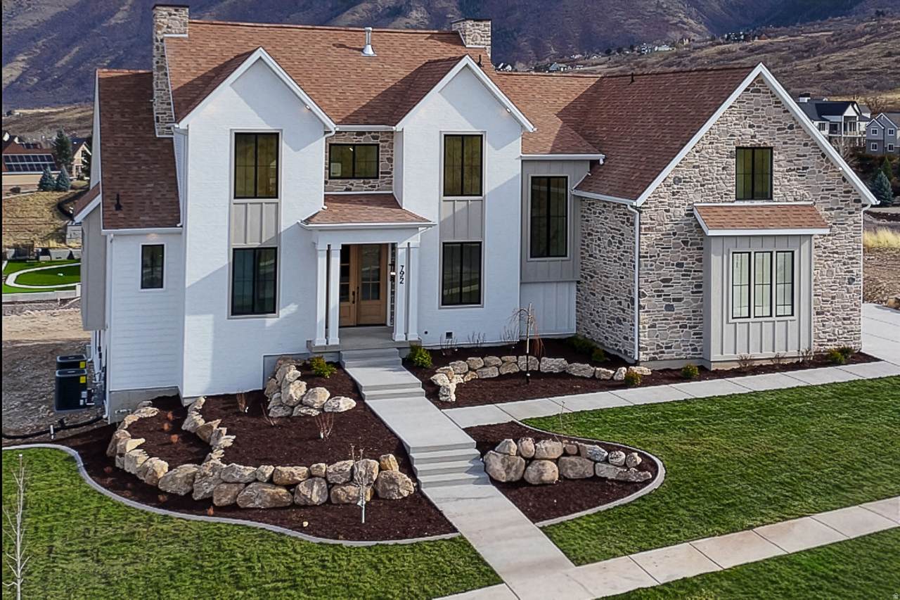 792 Mountain View Dr - Photo 1