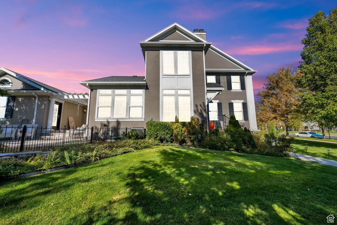 4523 South Jordan Pkwy - Photo 1