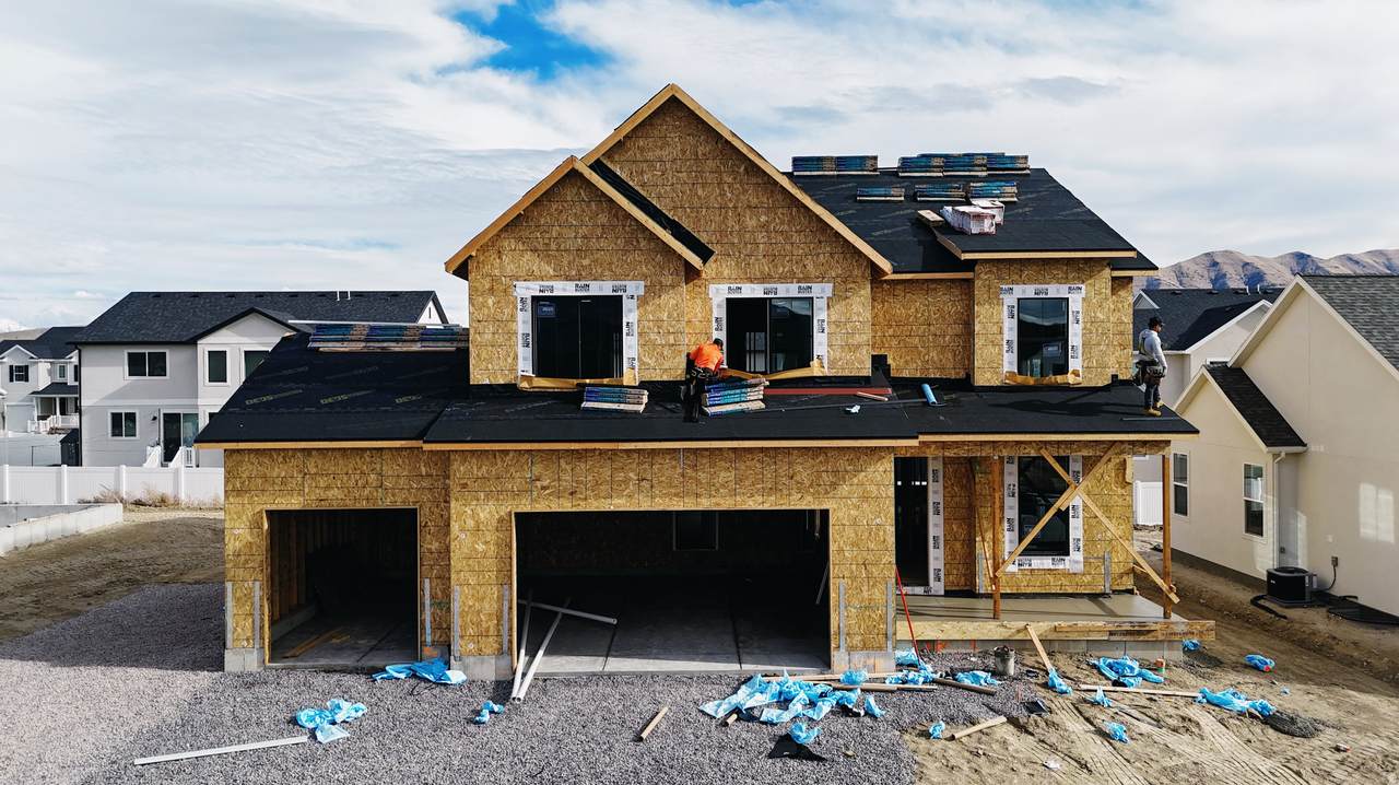 5360 Honey Suckle Way - Photo 1