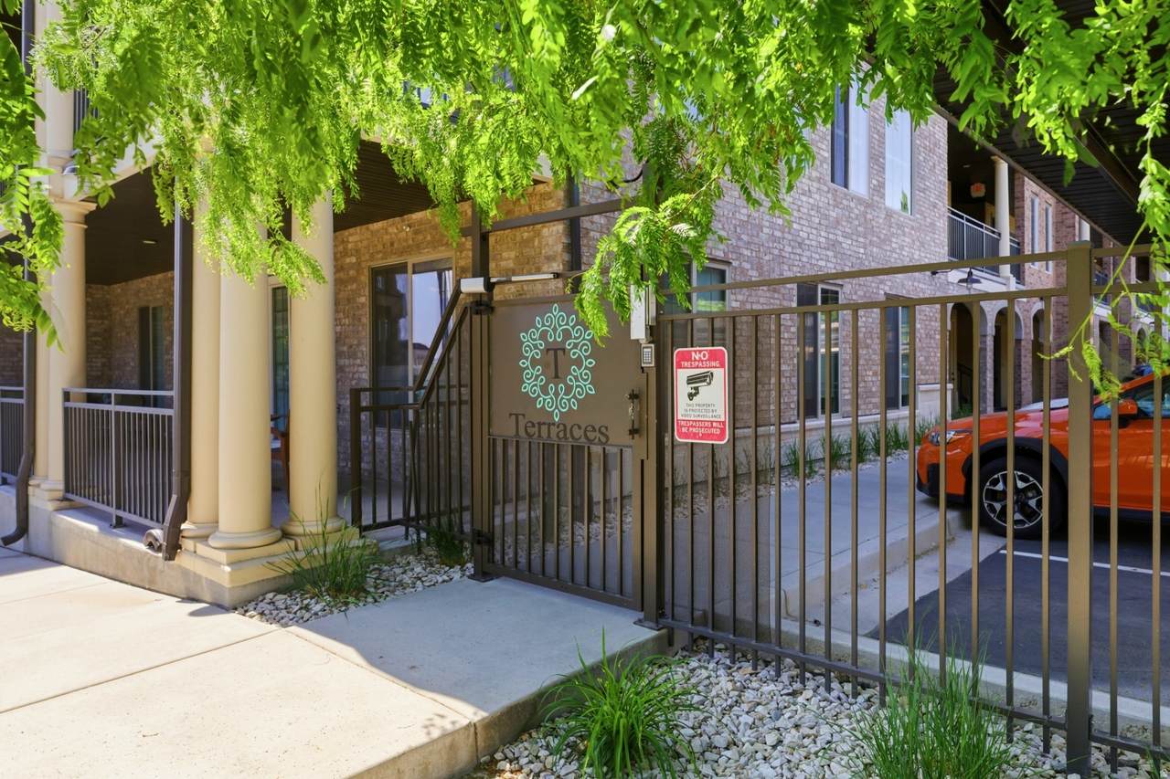 2369 Murray Holladay Rd - Photo 1
