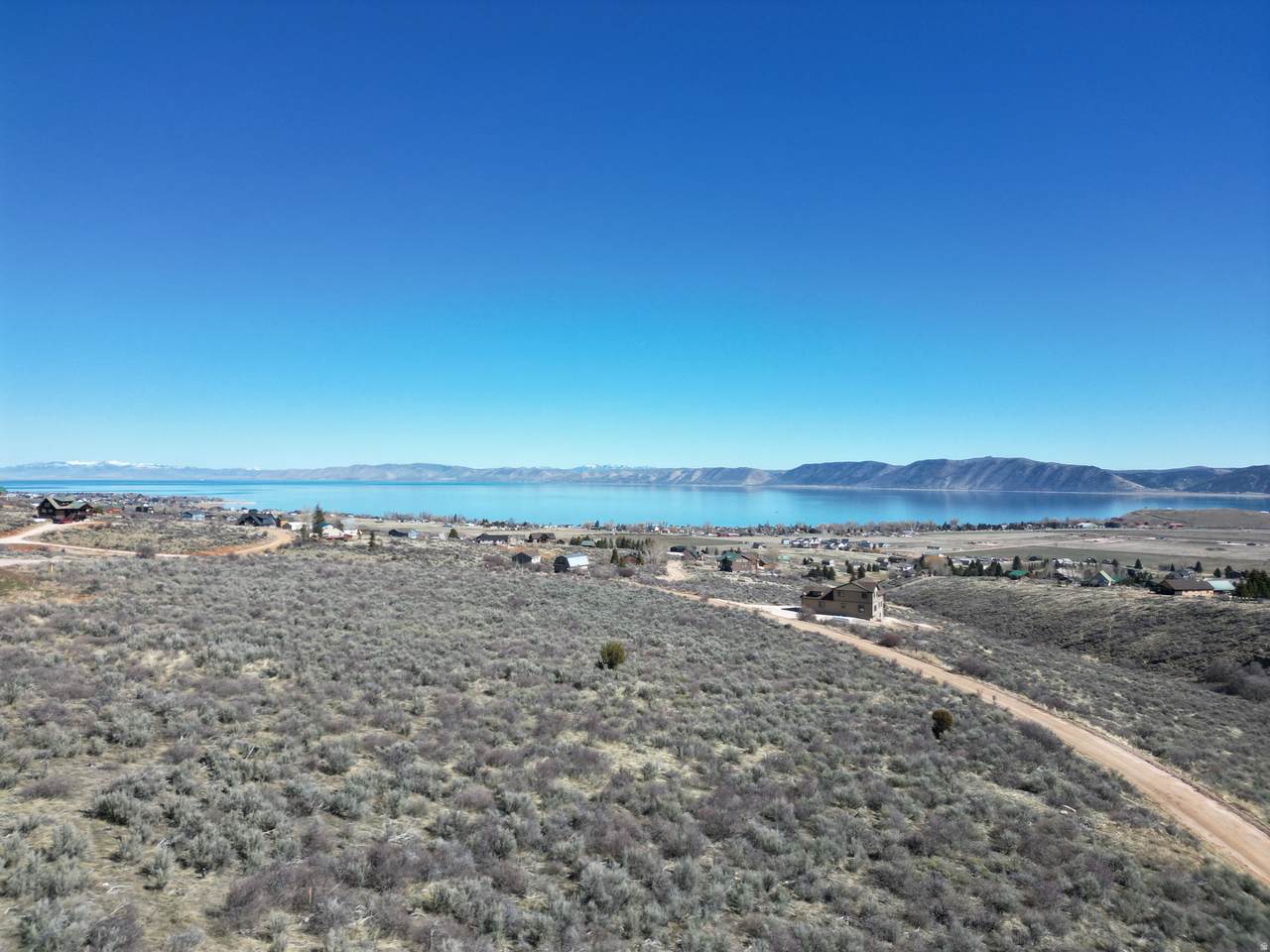 2711 Valley Dr - Photo 1