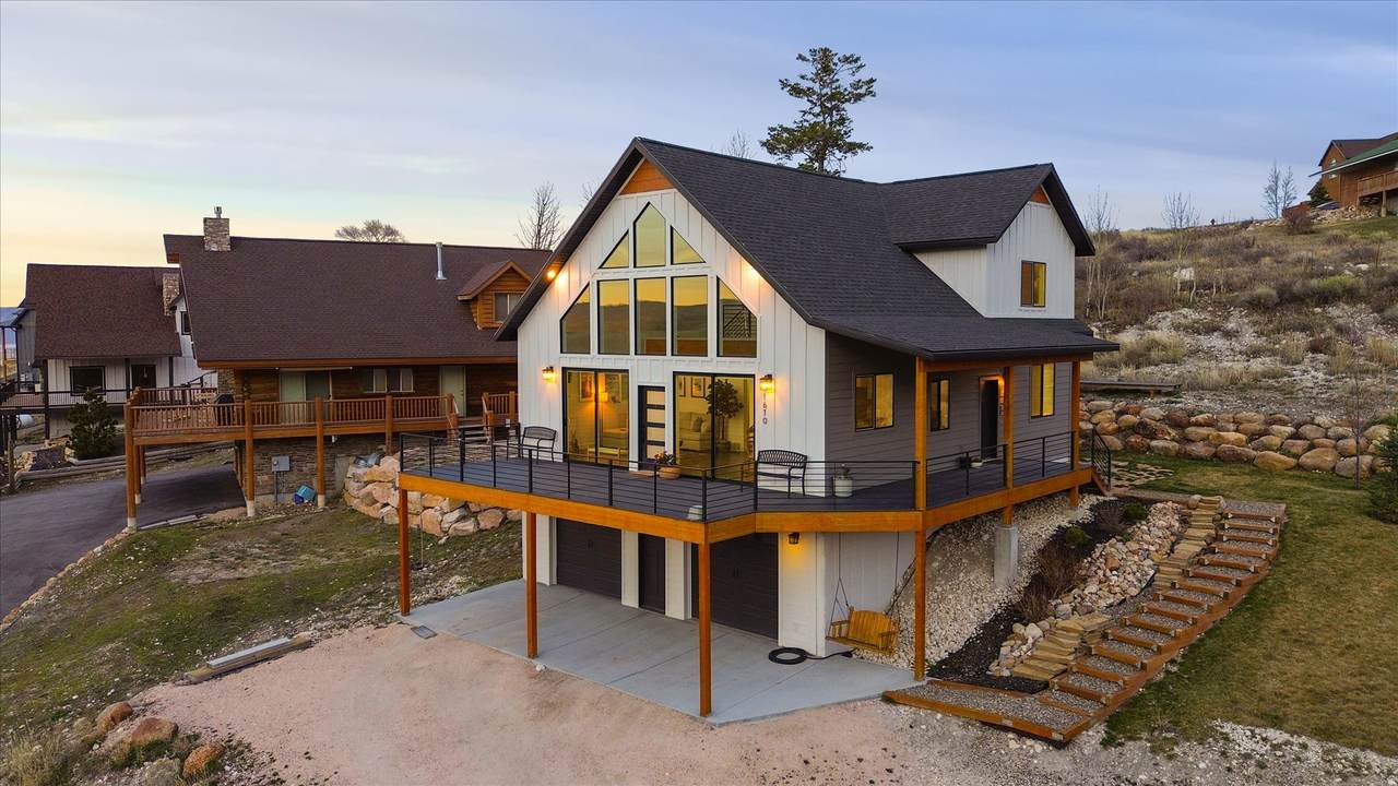 1610 Mackinaw Way - Photo 1