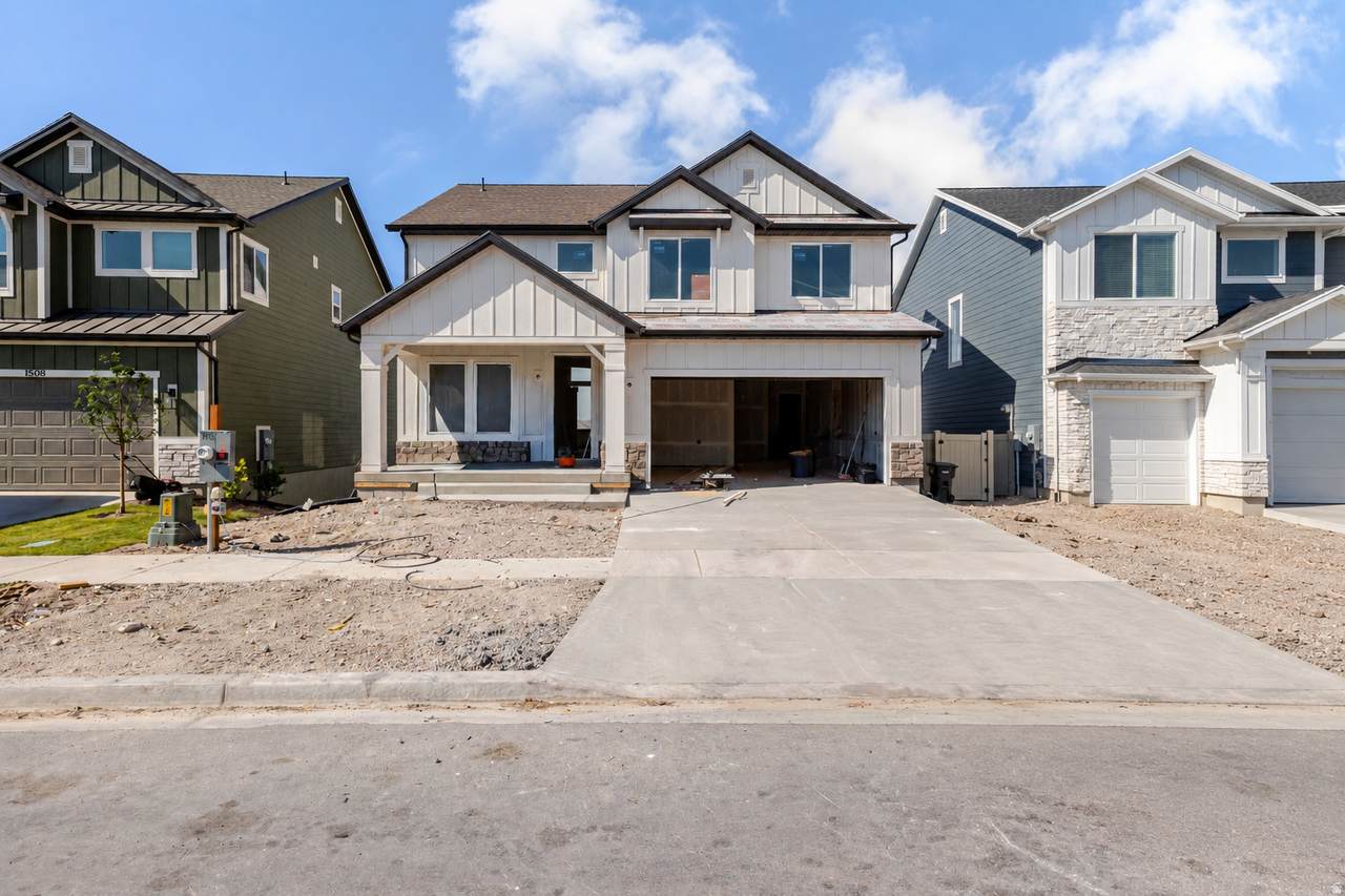 1504 Russo Dr - Photo 1
