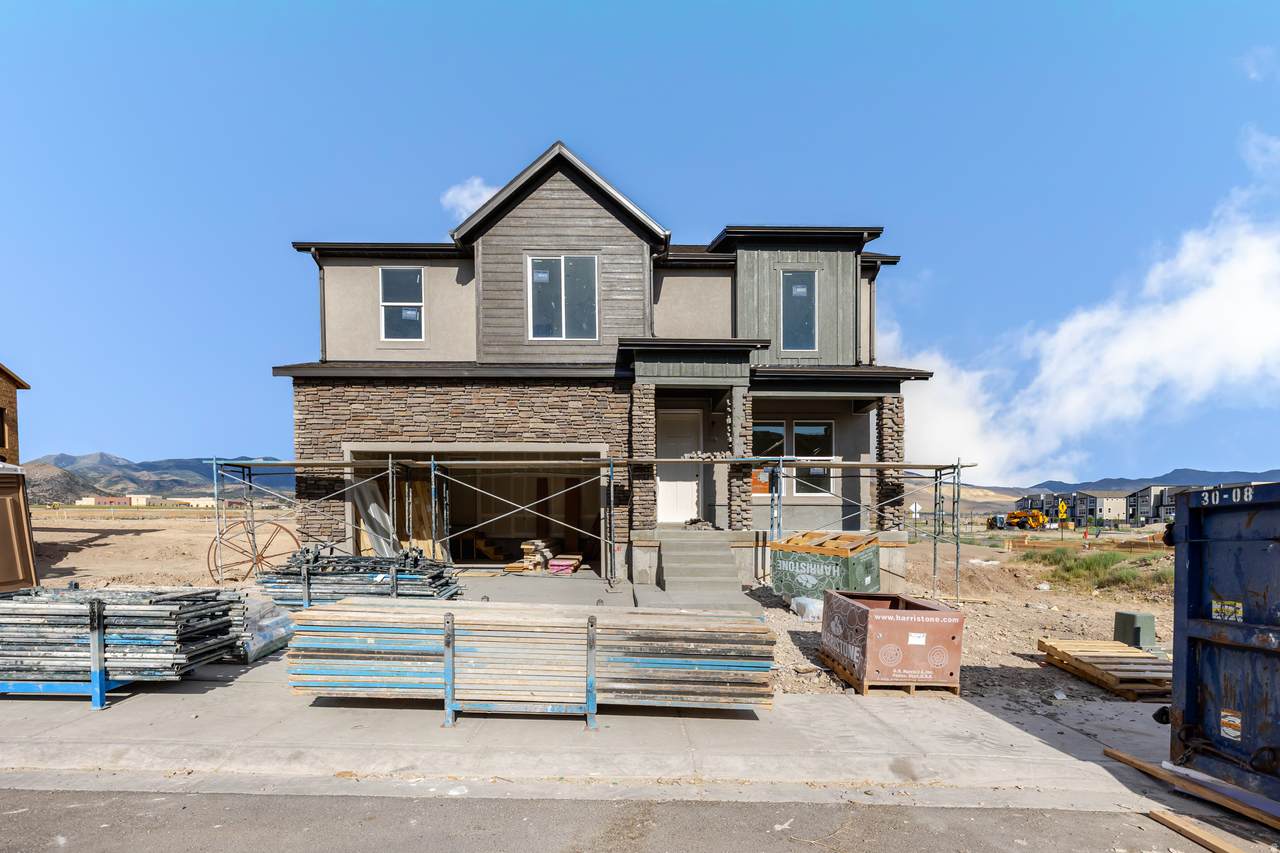 12752 Lake Creek Dr - Photo 1