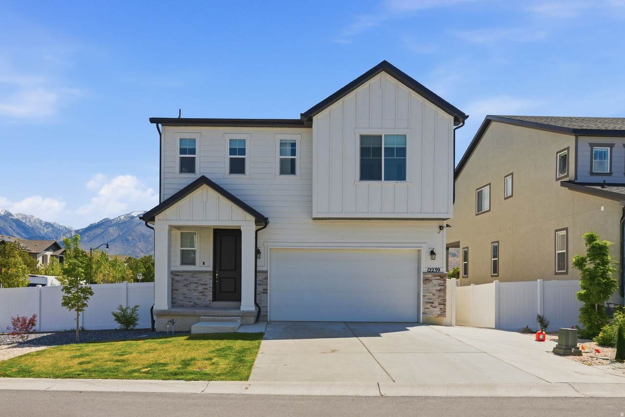 12239 Hannah View Ln - Photo 1