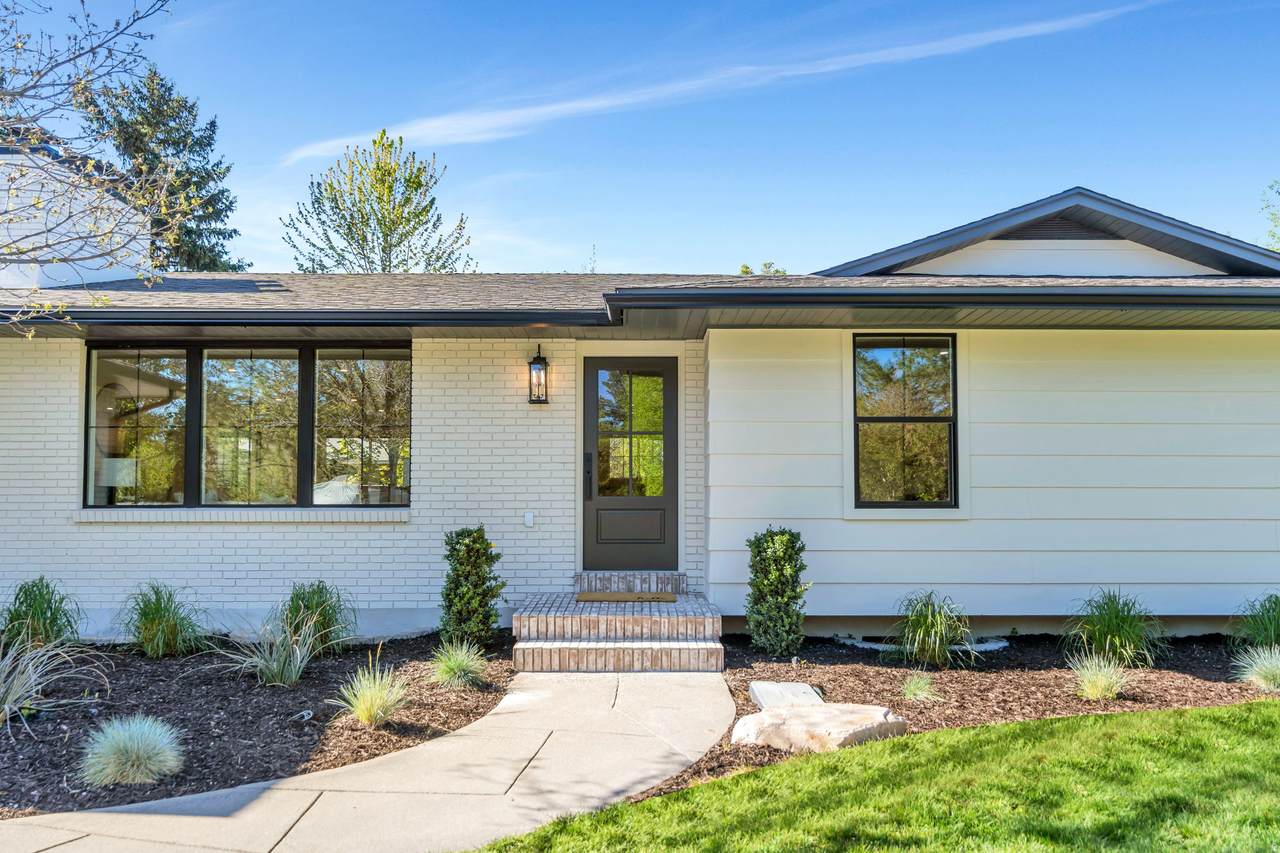 2050 Wildwood Dr - Photo 1