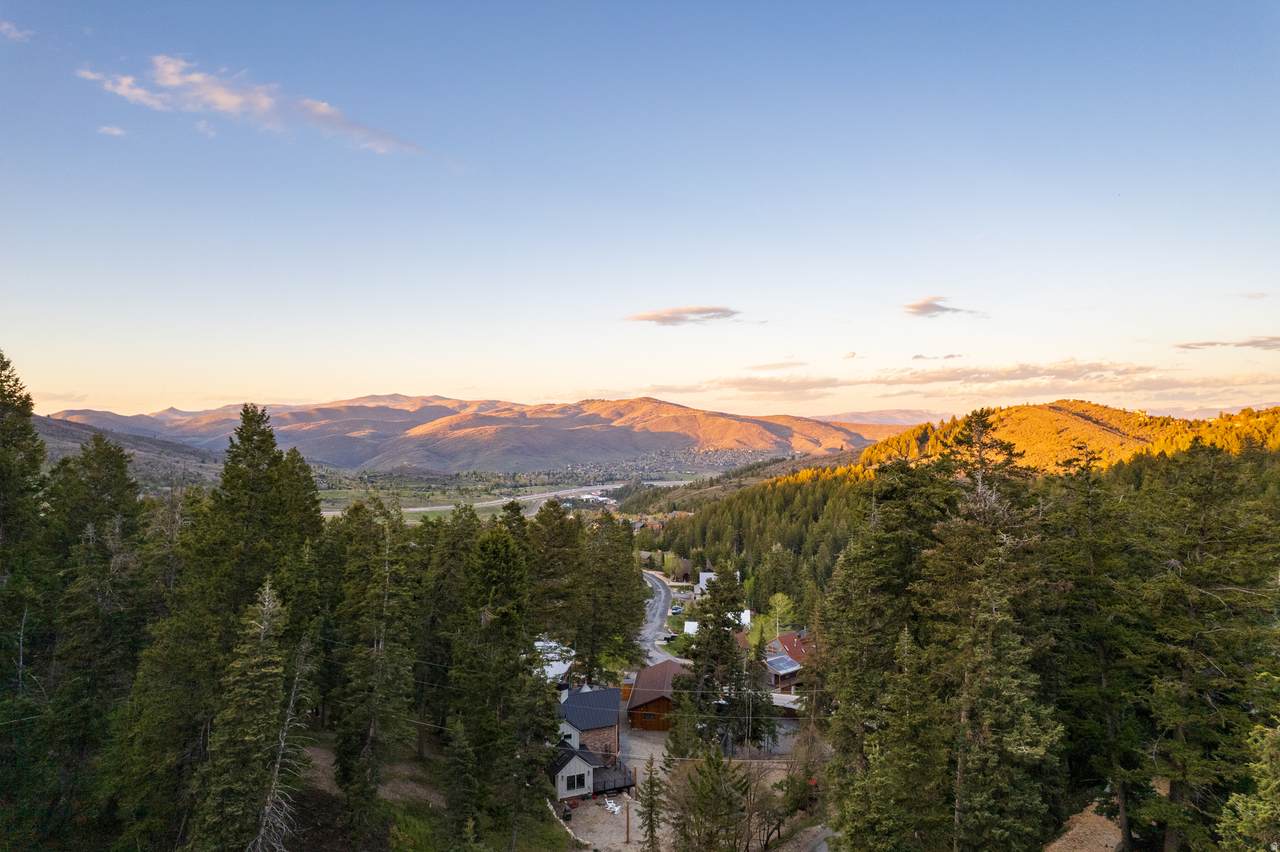 https://bt-photos.global.ssl.fastly.net/wasatch/1280_boomver_4_2156699-1.jpg