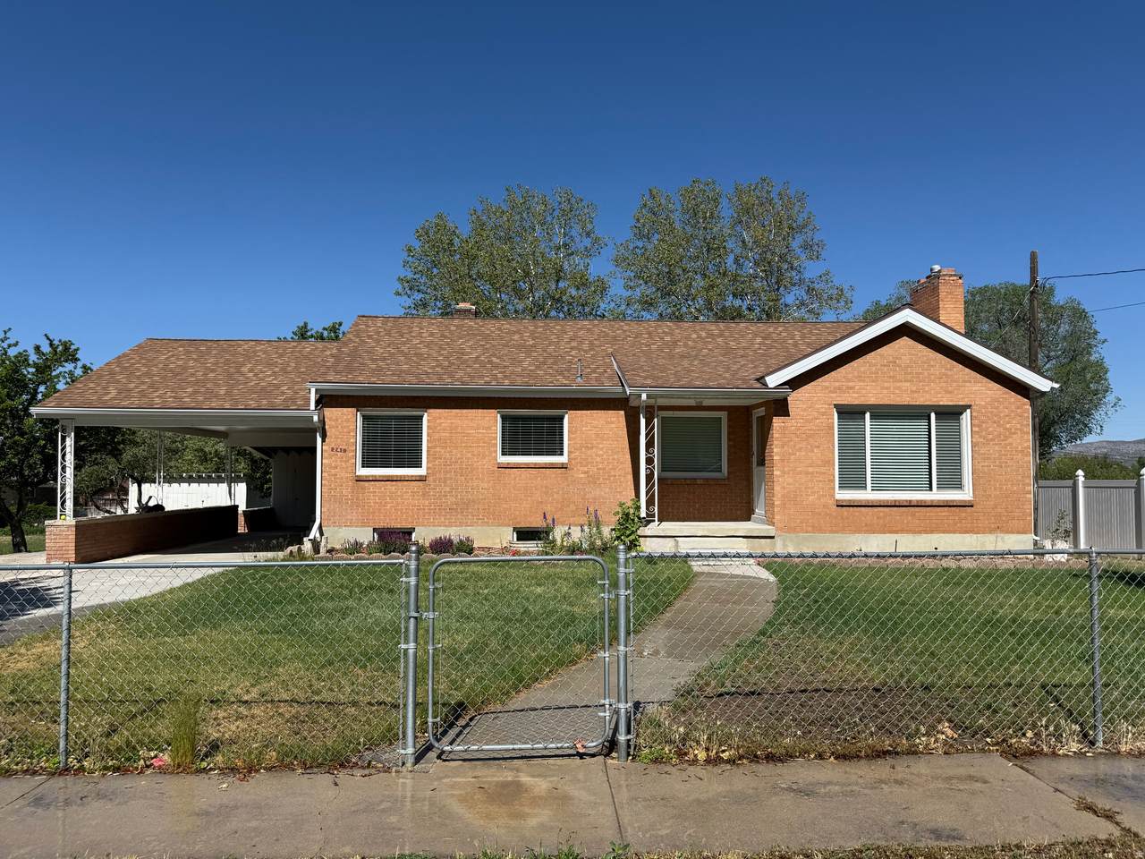 241 100 - Photo 1