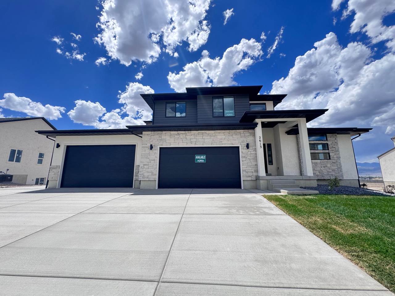 2613 Scarlet Rd - Photo 1