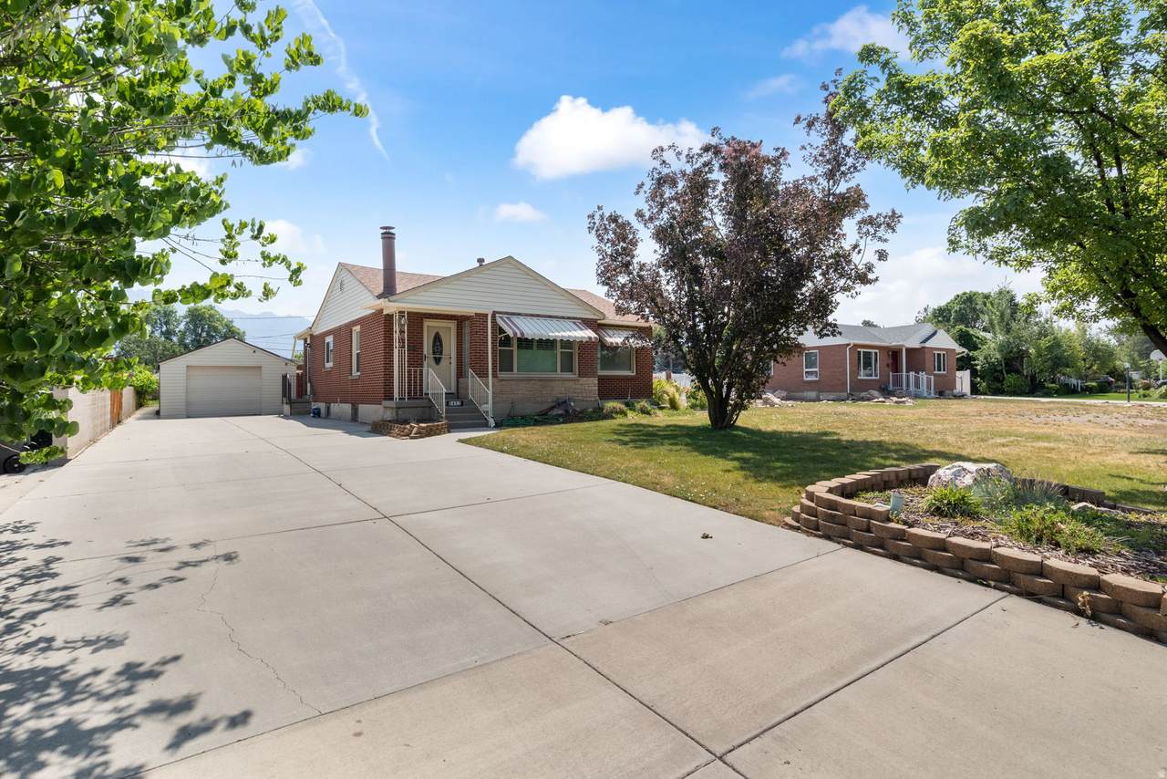 5451 Avalon Dr - Photo 1
