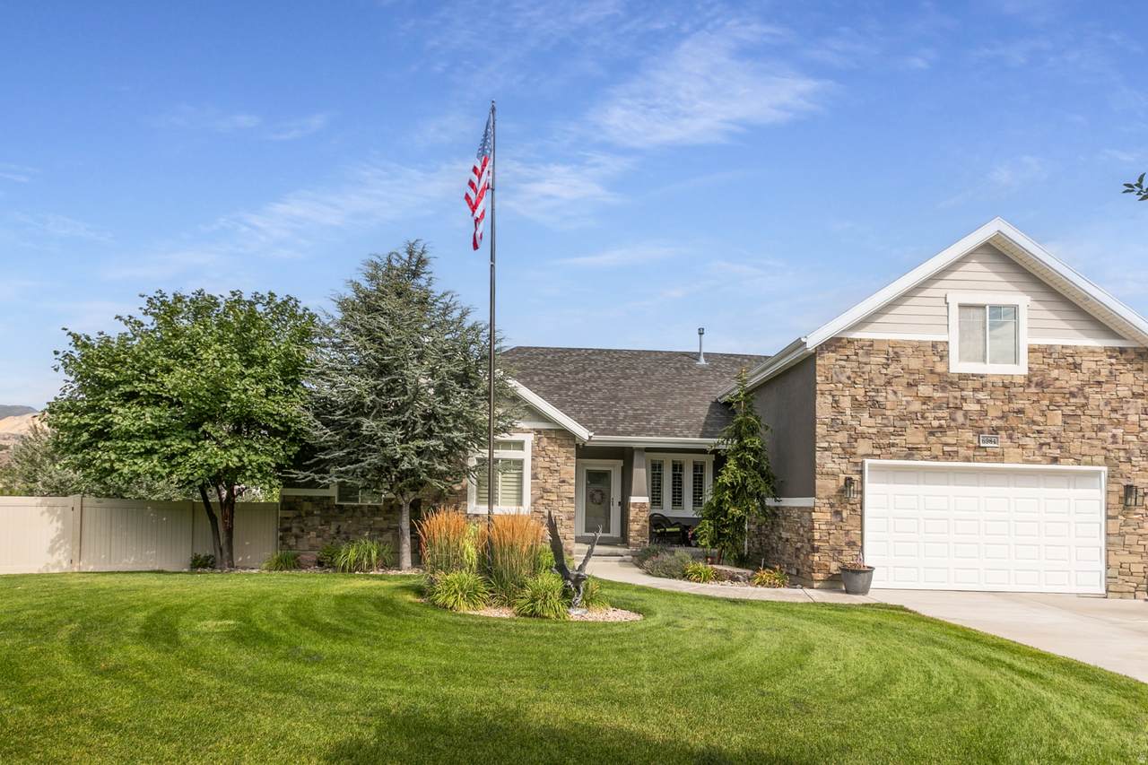 6984 Boulder Ridge Cir - Photo 1