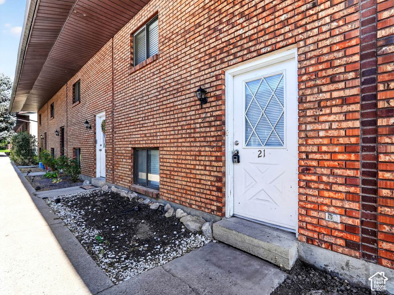 1325 Lincoln Ave - Photo 1