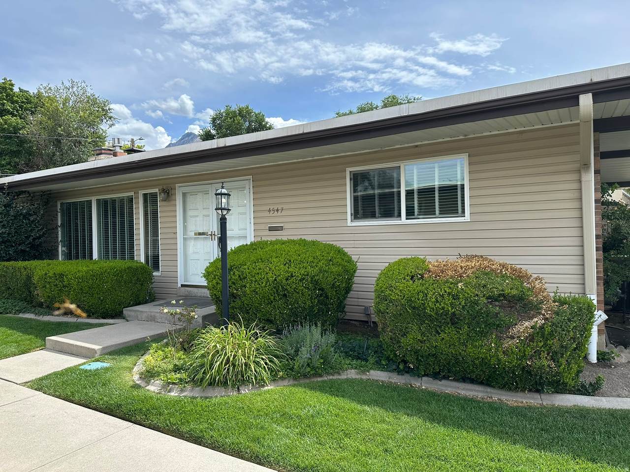 4547 Tanglewood Dr - Photo 1