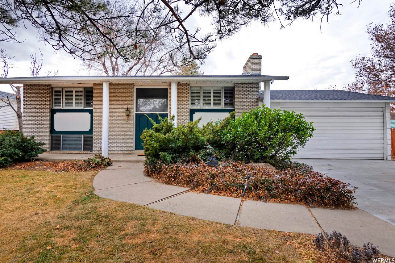 5958 Greenwood Dr - Photo 1