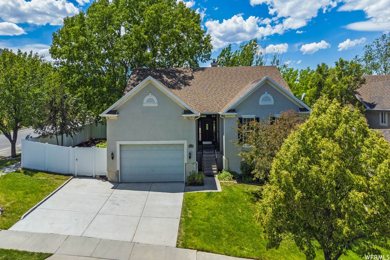 14092 New Saddle Rd - Photo 1